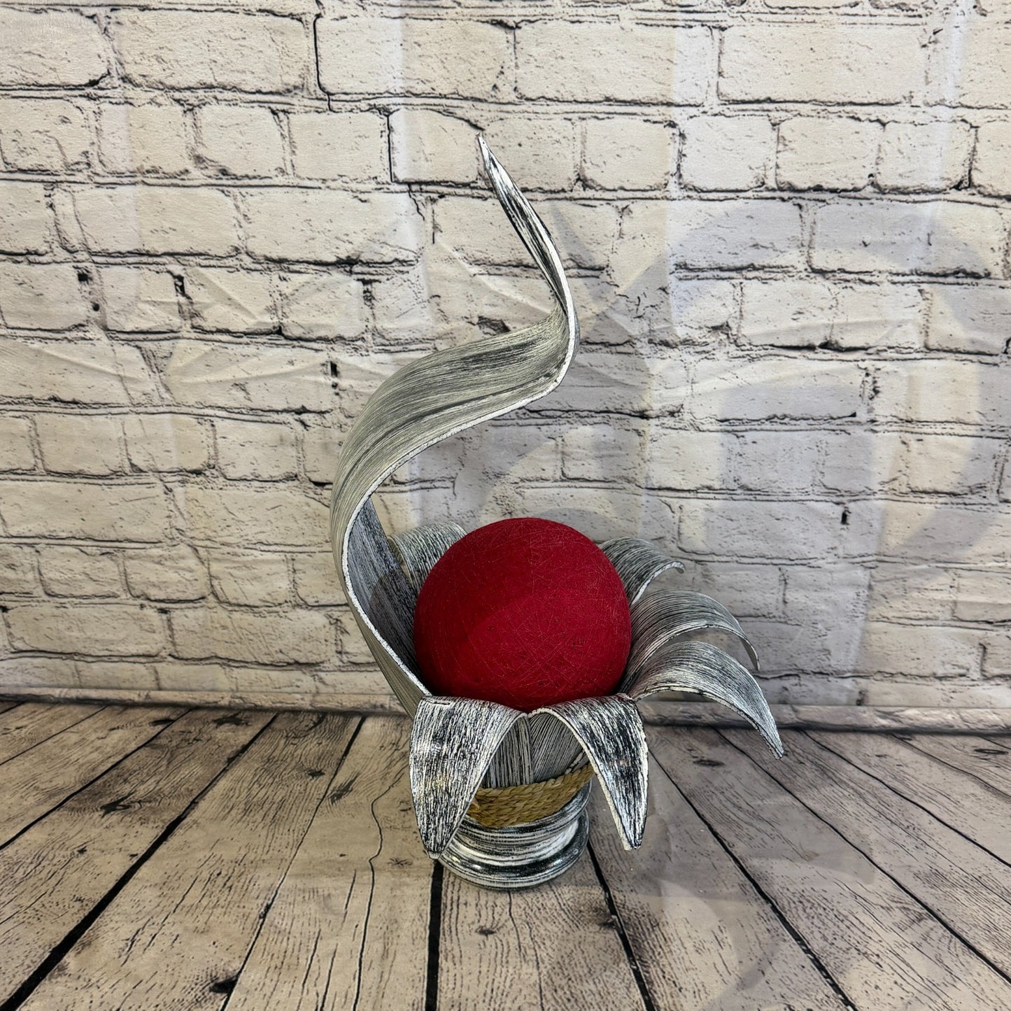 Red Light Silver Natural 50cm Tall Leaf Lamp Twist LED UK Mains Plug Design 73