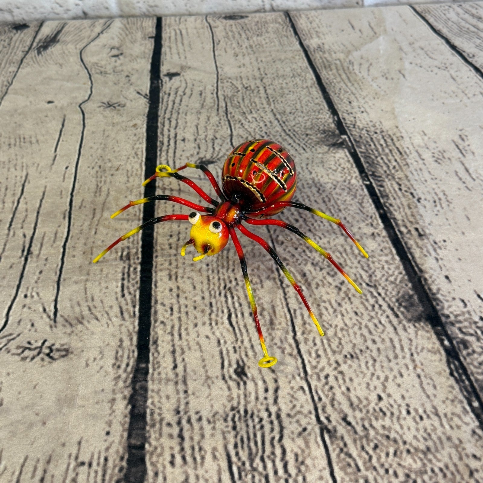 15cm x 10cm Small Colourful Orange Spider Metal Tin Standing Ornament Statue0
