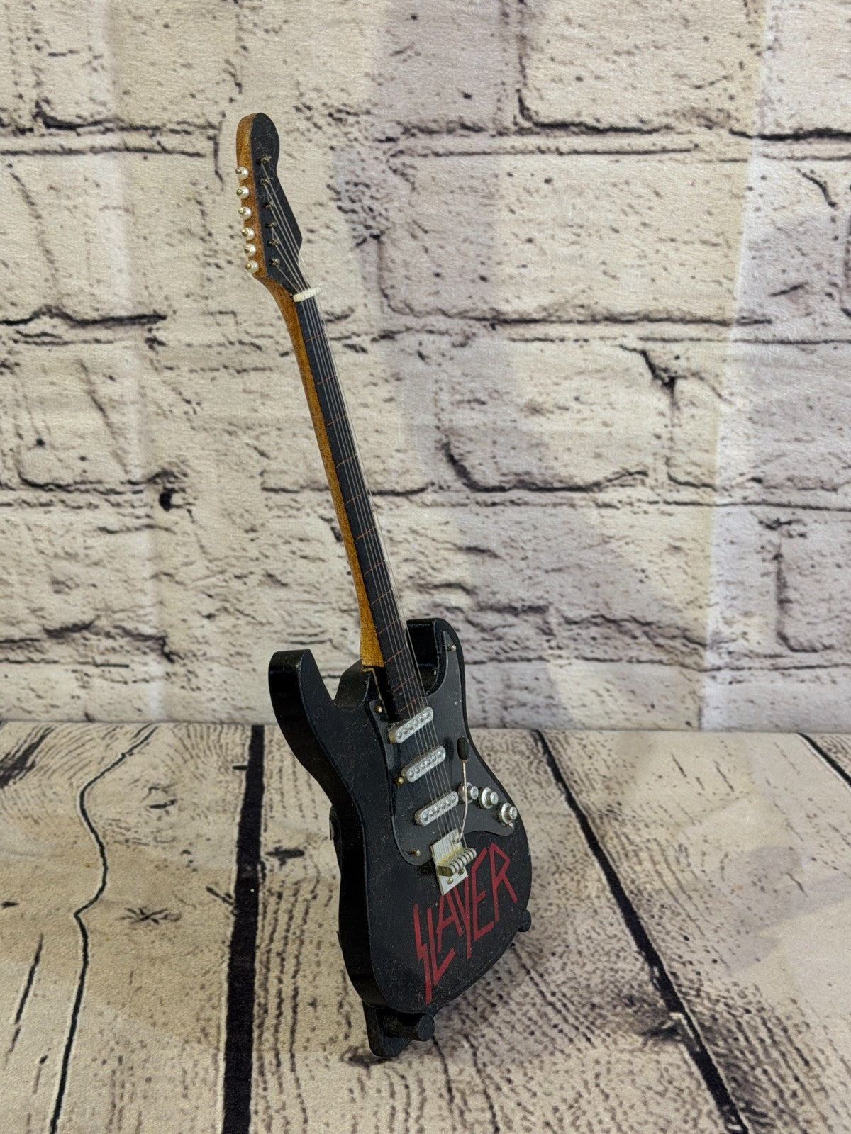 Miniature 25cm Guitar Slayer Metal Band Guitar on Stand Band Gift Display2