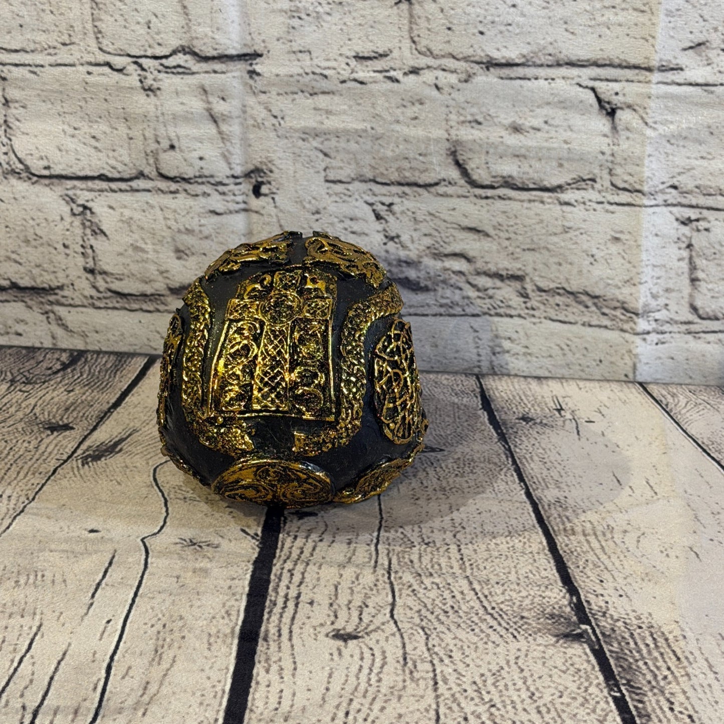 Black Gold 15cm x 10cm Gothic Celtic Knot Skull Crucifix Statue Resin4