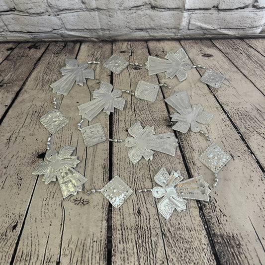 Aluminium Stamped Sitting Angel String Wall Hangings Home Decoration0