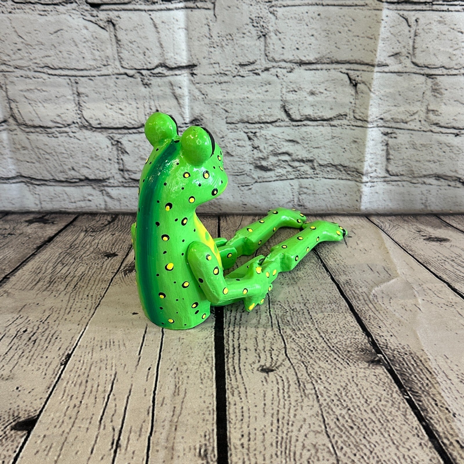 20cm Green Frog Sitting Animal, Wooden Shelf Ornament Handmade & Fairtrade5