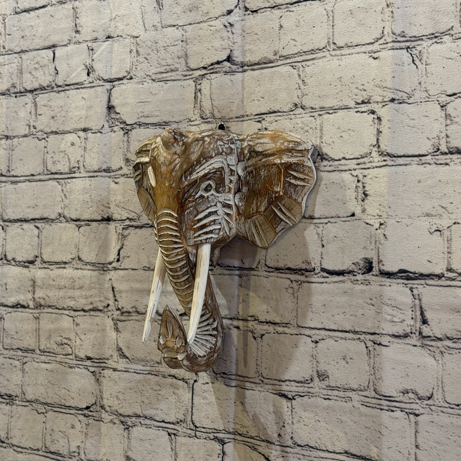 25cm x 25cm Plain Brown Painted Wood Elephant Head Wall Mounted Art Shabby1