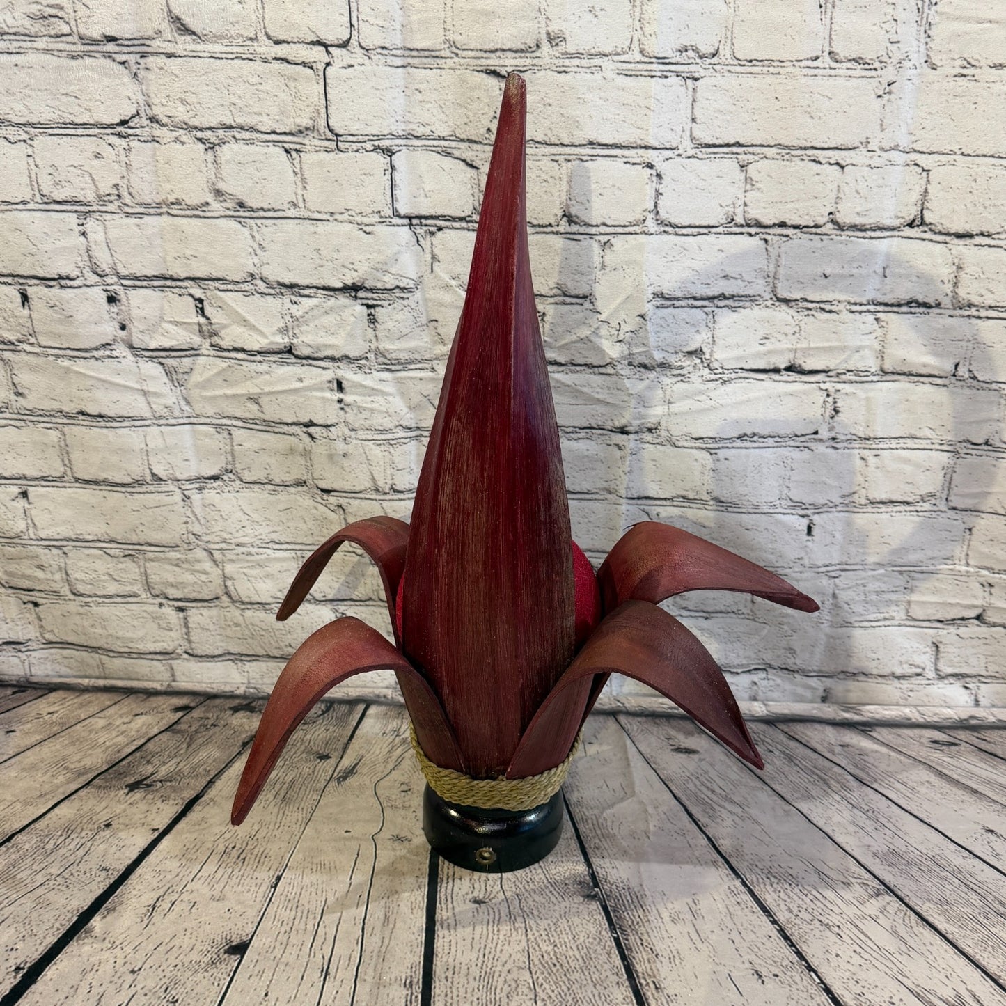 Red Light Red Natural 55cm Tall Leaf Lamp Twist LED UK Mains Plug Design 14