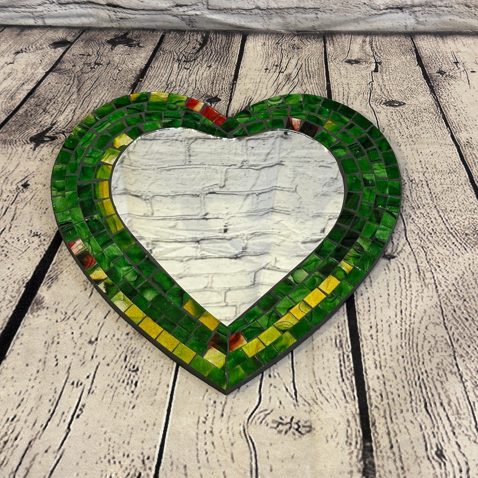 Green Heart Shape Mosaic Tile Wall Mirror 28cm x 25cm 10 Inches Handmade New2