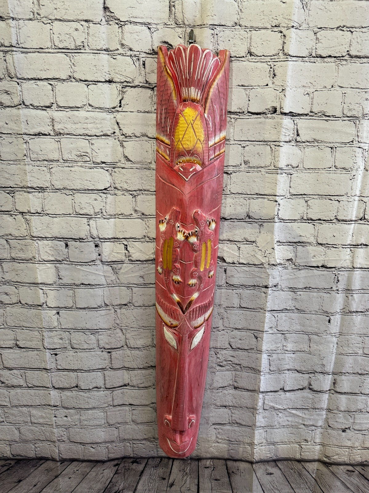 100cm Pink Gecko Hand Carved Fair Trade Wooden Animal Wall Art Hang Mask2