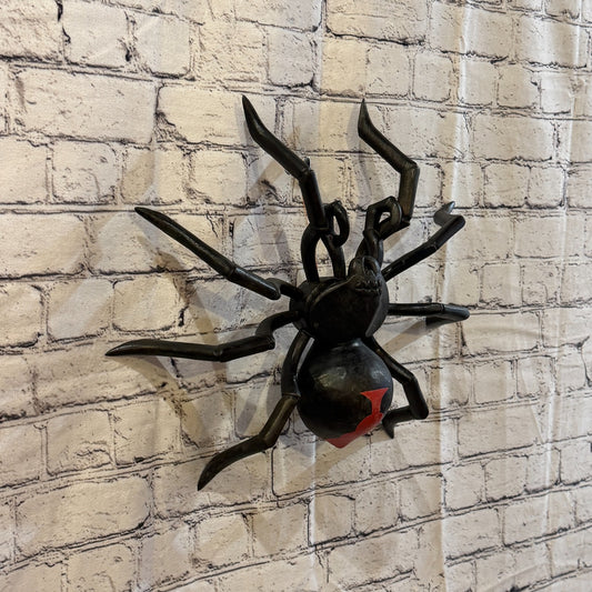 40cm x 30cm Black Widow Wooden Spider Carving Hand Walking Tarantula Statue0