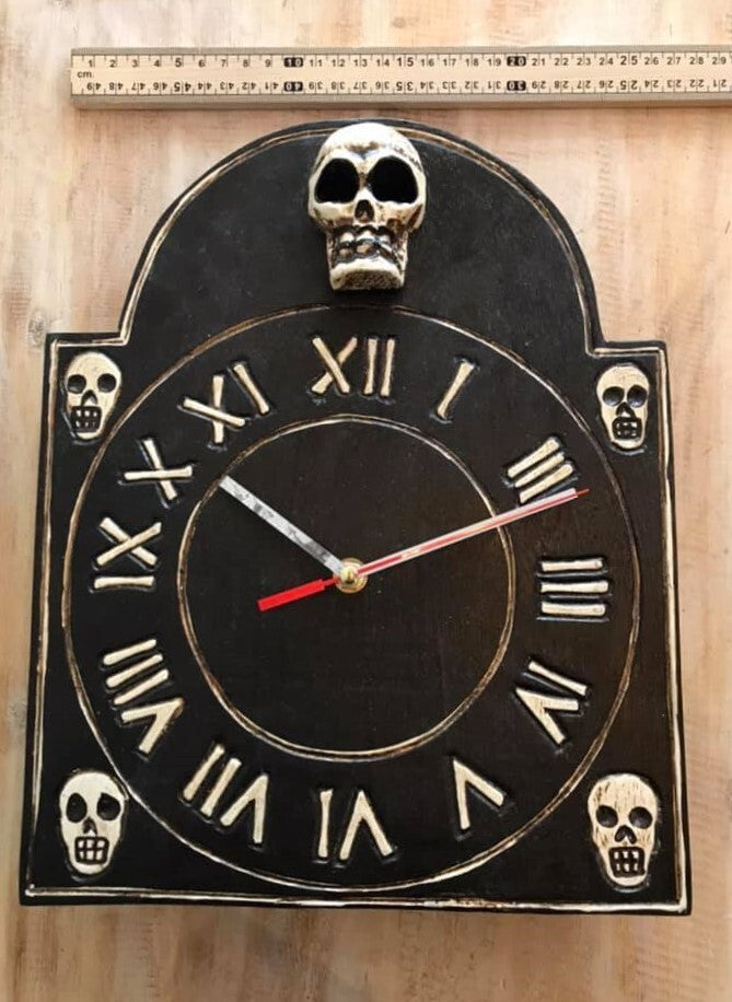 Skull & Crossbones Clock Pirate Sign Door Battery 35cm x 25cm Handmade7