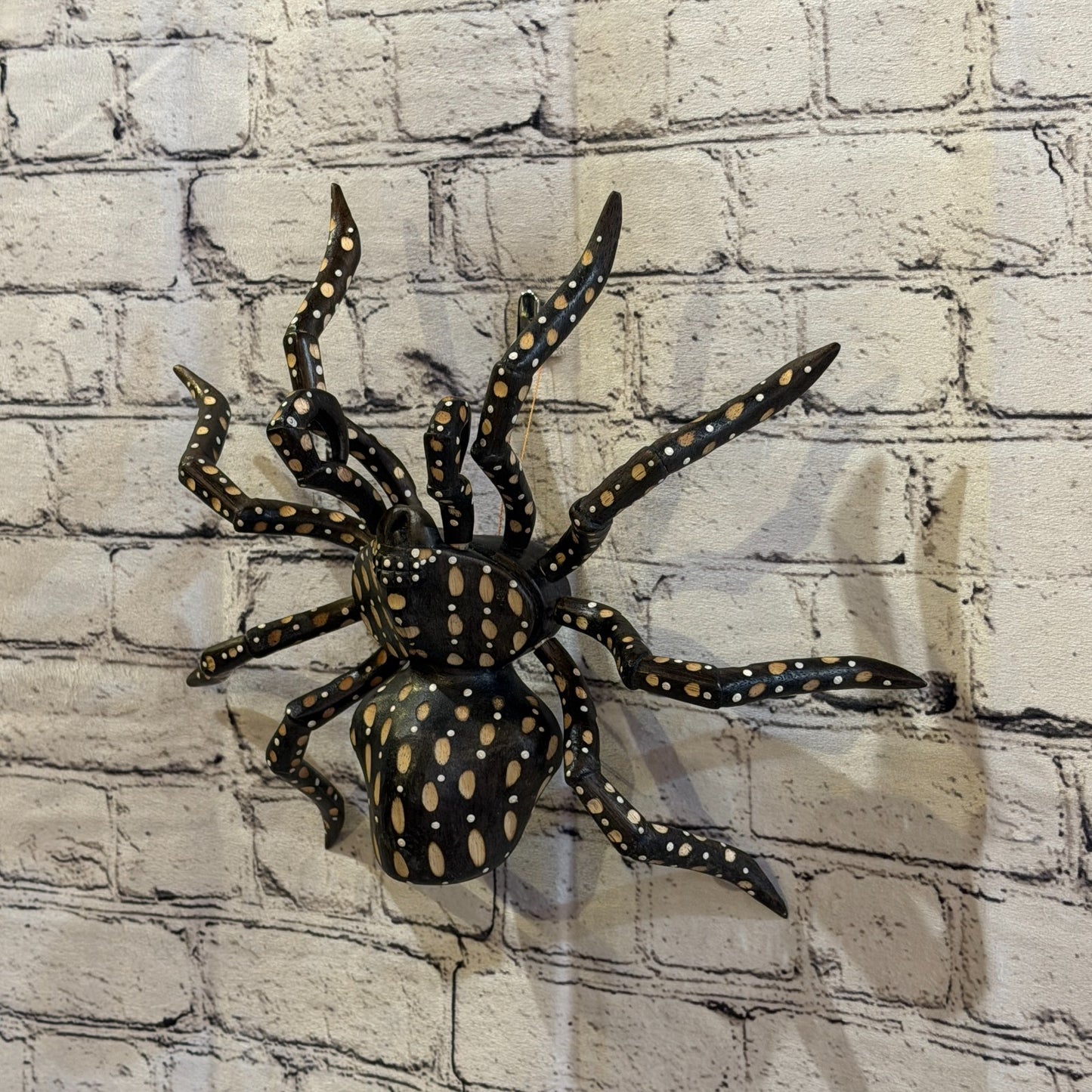30cm x 25cm Brown Spots Wooden Spider Carving Hand Walking Tarantula Statue1