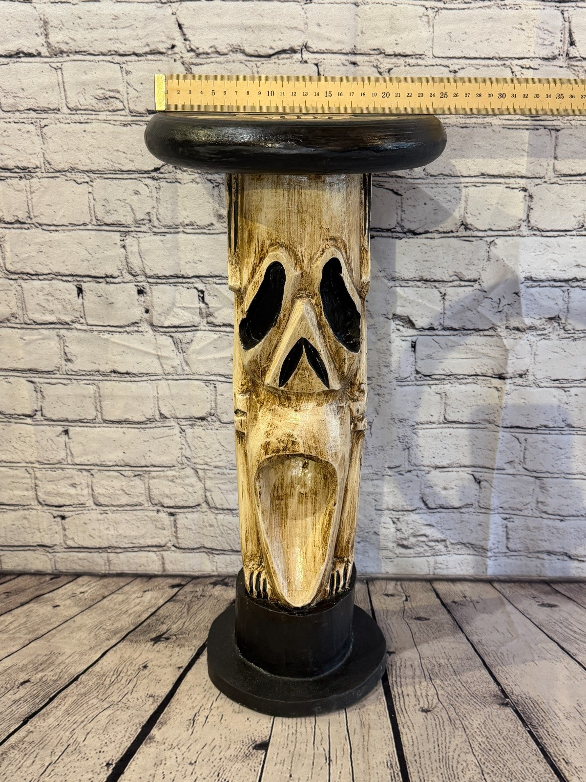 55cm x 25cm Scream Skull Round Wooden Coffee Table Bar Restaurant Garden Pub6