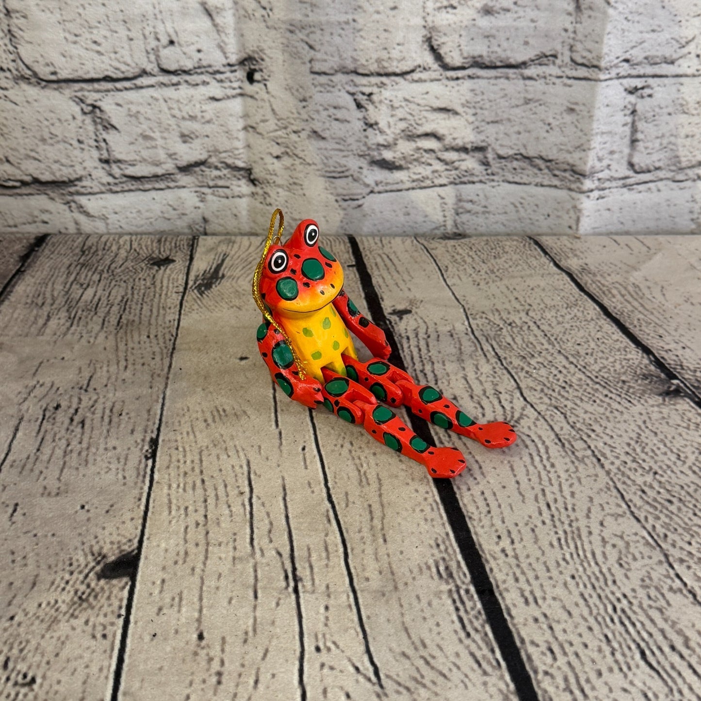 10cm Red Frog Sitting Animal, Wooden Shelf Ornament Handmade Fairtrade2
