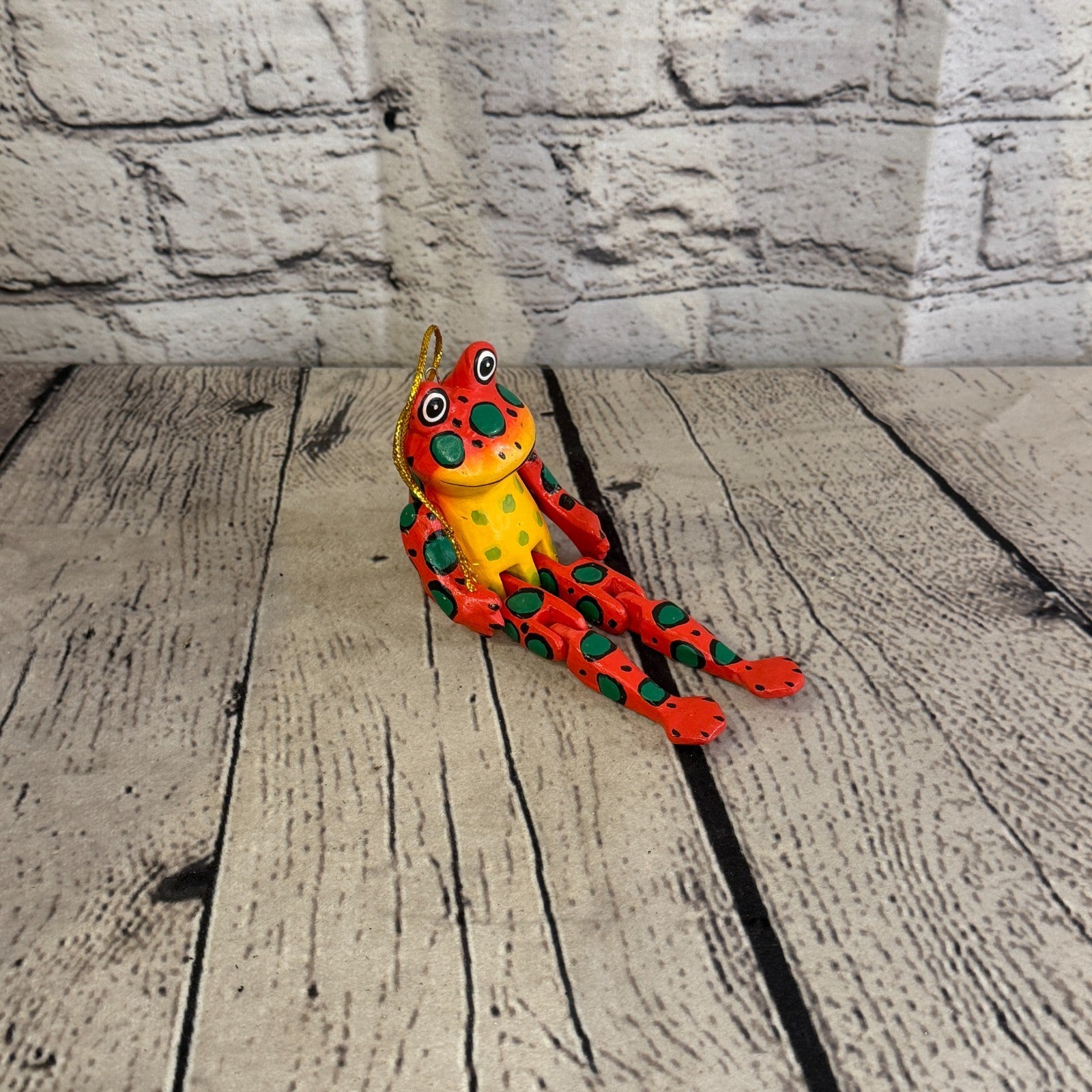 10cm Red Frog Sitting Animal, Wooden Shelf Ornament Handmade Fairtrade2