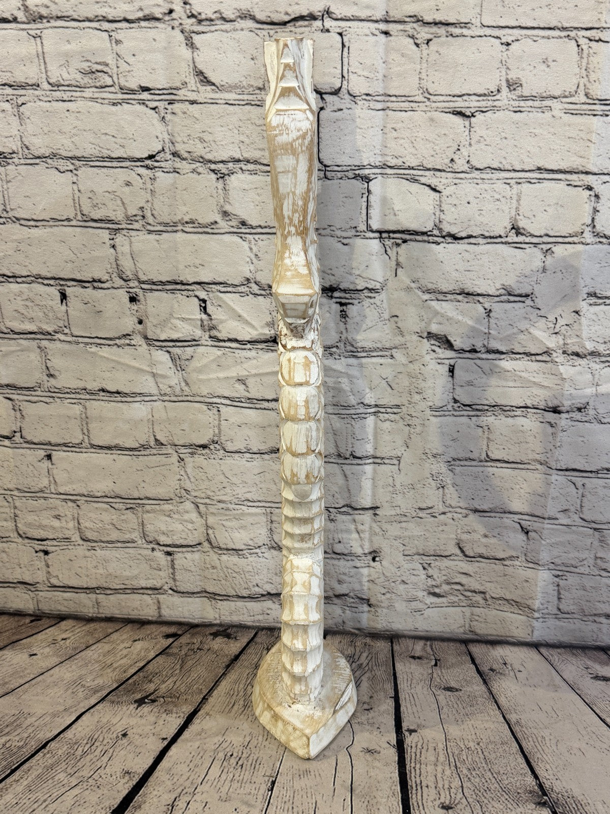 60cm White Wooden Shabby Seahorse Statue Ornament Fair Trade Handcarved1