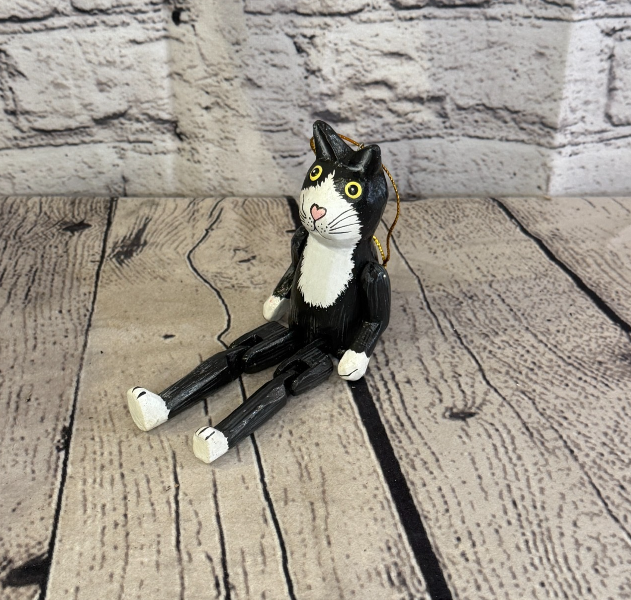 10cm Black White Cat Sitting Animal, Wooden Shelf Ornament Handmade Fairtrade0