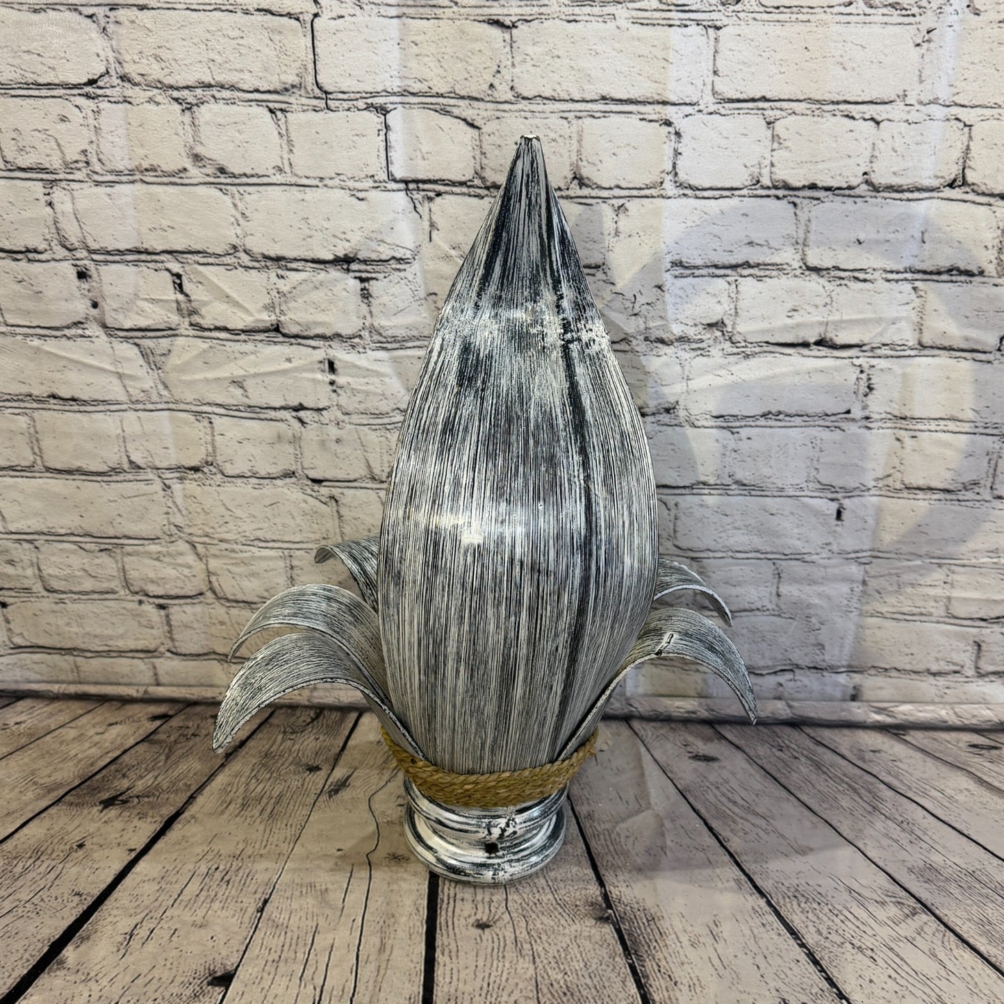 White Light Silver Natural 50cm Tall Leaf Lamp Twist LED UK Mains Plug Design 74