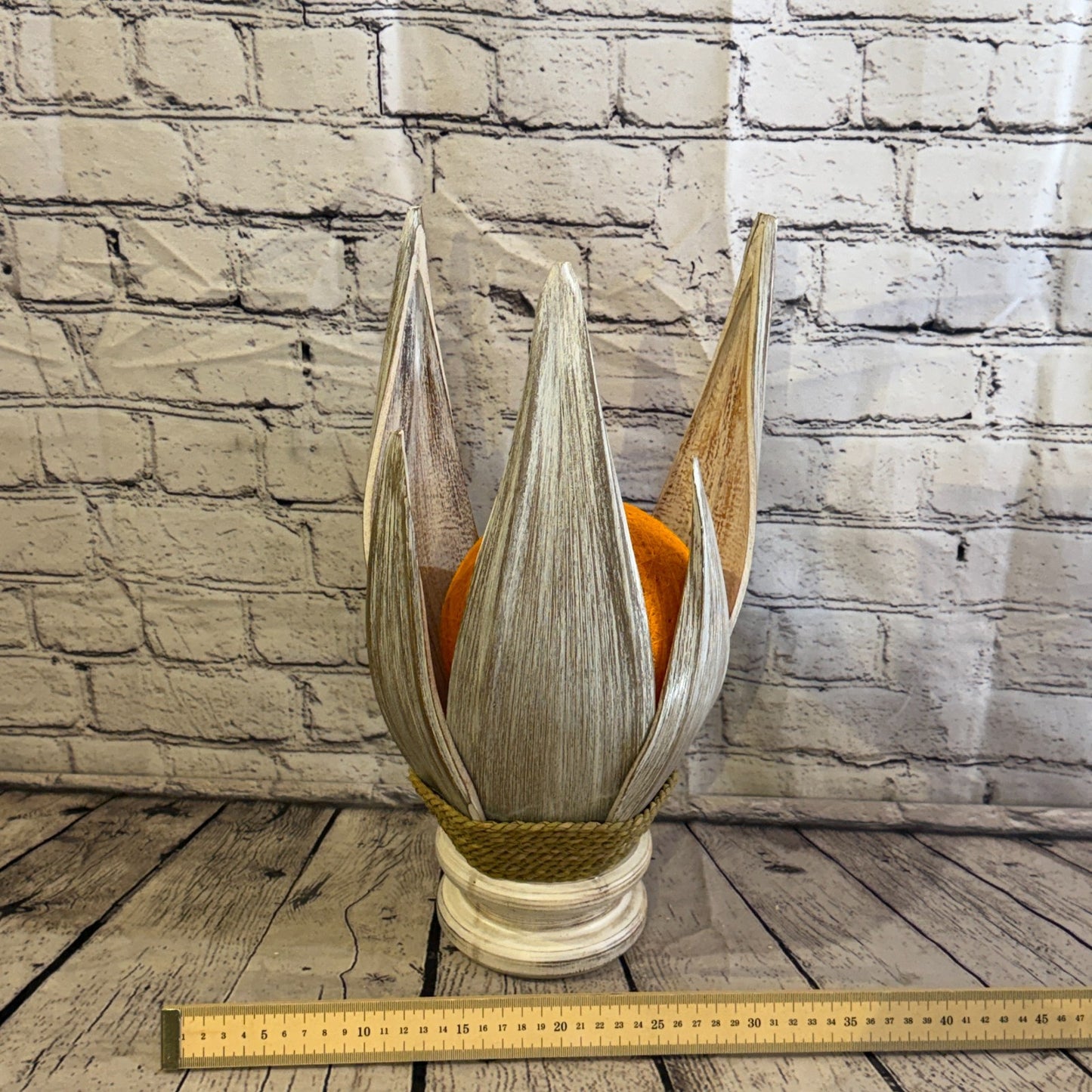 Orange Light White Natural 40cm Tall Leaf Lamp Twist LED UK Mains Plug Design 115