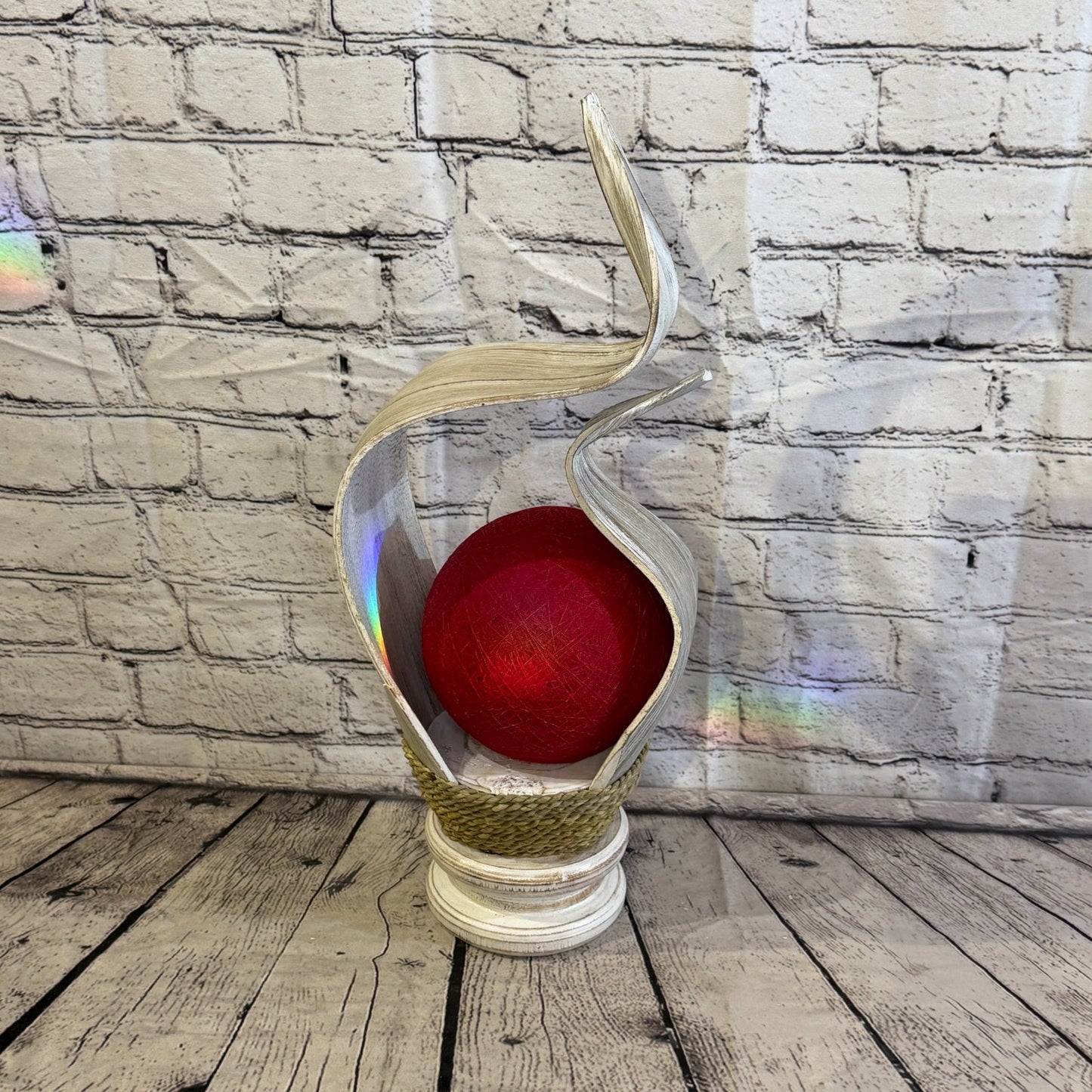 Red Light White Natural 50cm Tall Leaf Lamp Twist LED UK Mains Plug Design 103