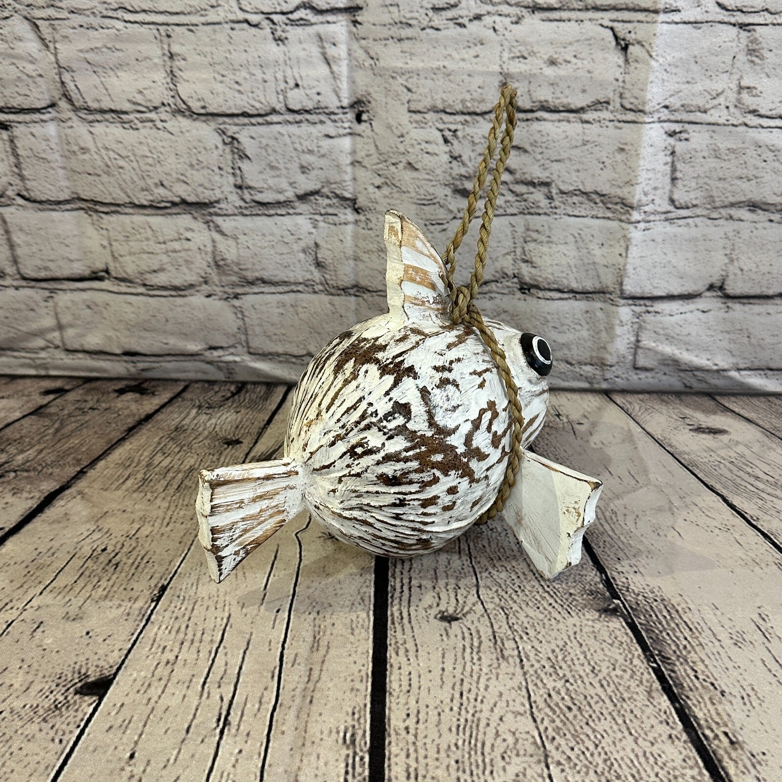 Plain White Folk Art Hand Painted Puffer Fish Coconut Shell Ornaments Hanging4