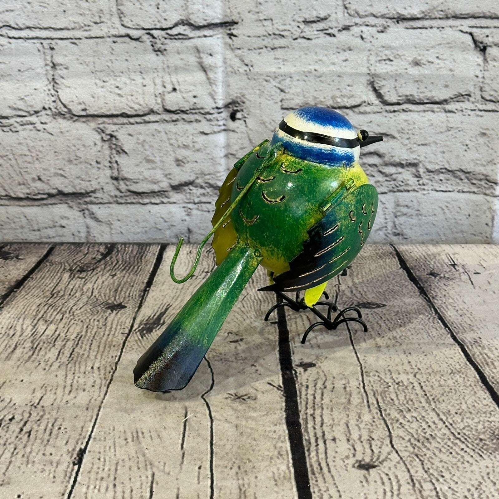 15cm x 15cm Blue Tit Bird Metal Tin Wall Hanging Ornament Painted Statue4