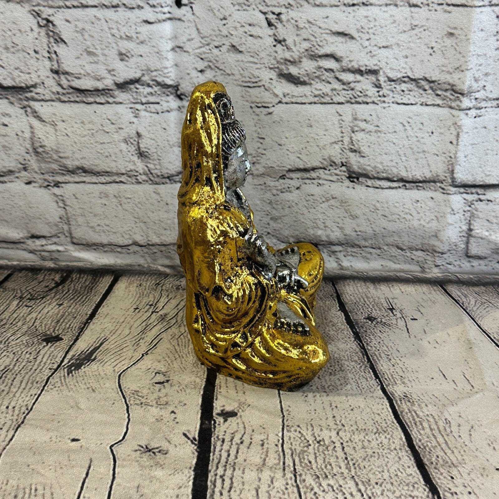 Silver And Gold 18cm x 10cm Small Quan Yin Sitting Lotus Statue Resin Hindu God3