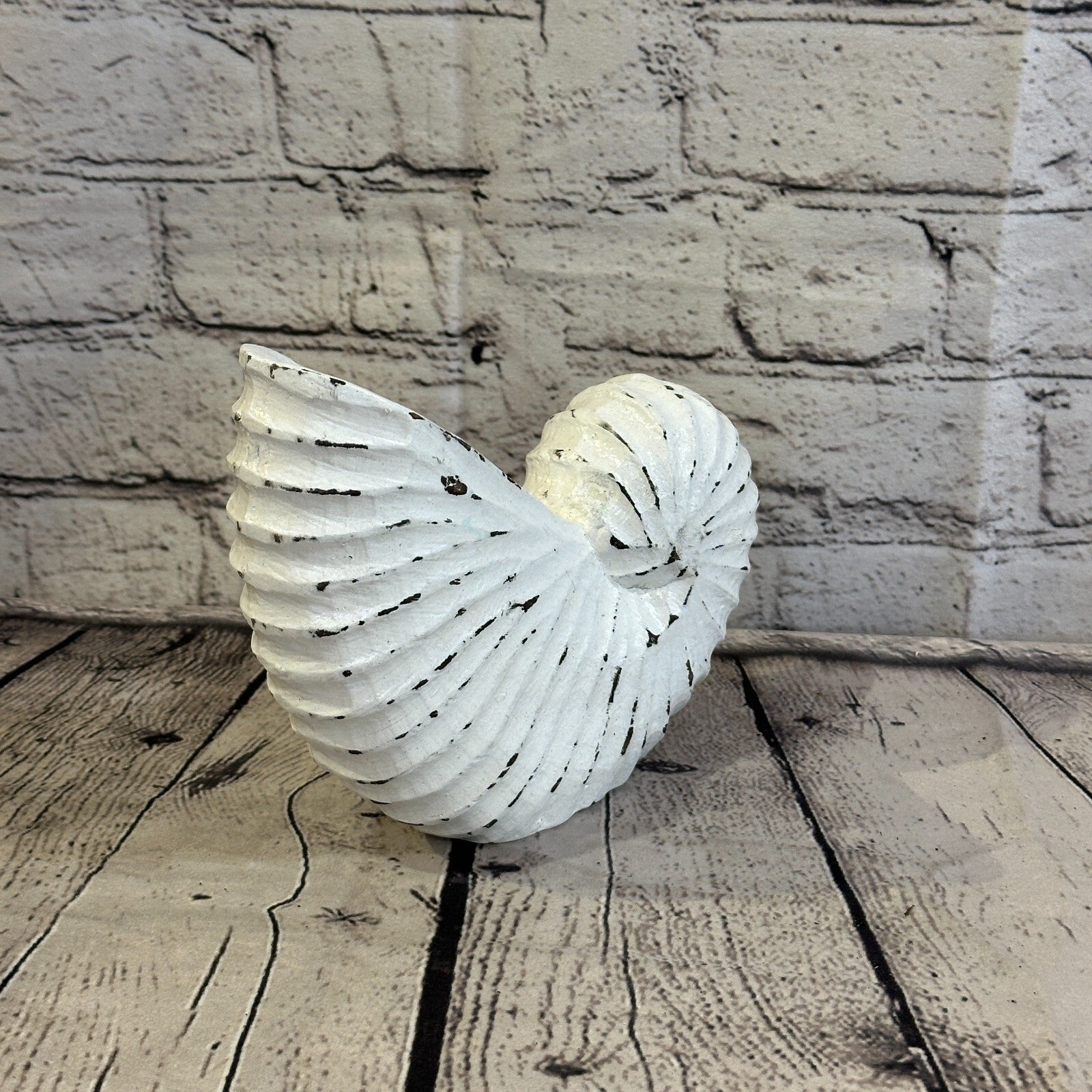 18cm White Shabby Nautilus Shell Ornament Decor Carved Light Wood Parcel Figure4