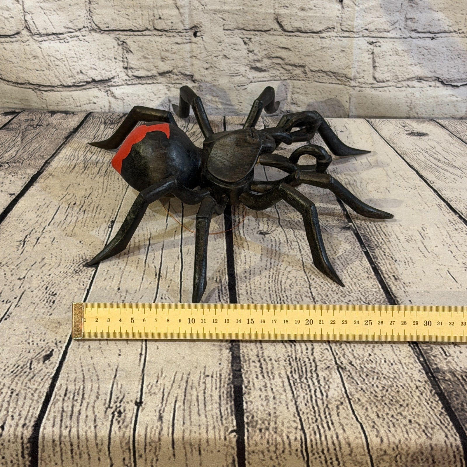 30cm x 25cm Black Widow Wooden Spider Carving Hand Walking Tarantula Statue9