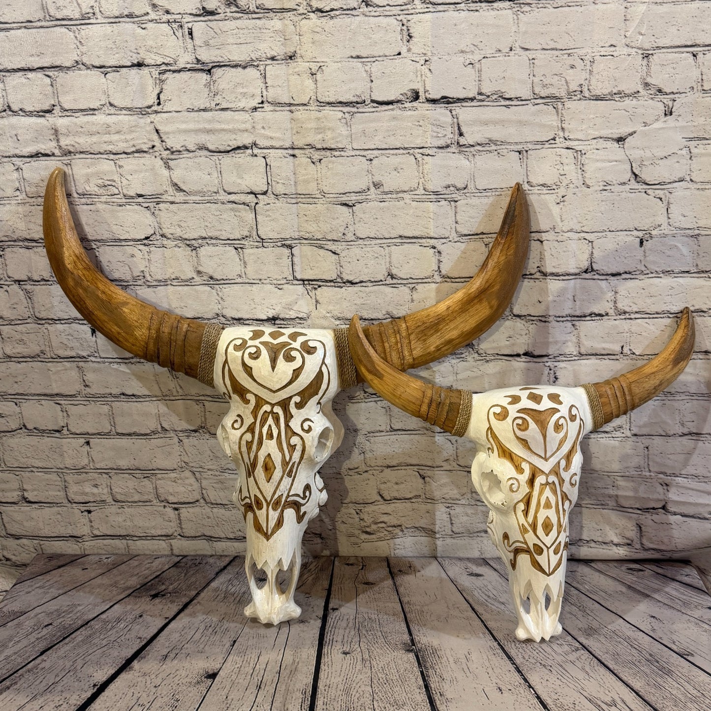45cm x 45cm White Light Painted Wood Cow Skull Head Wall Mounted Art Shabby6