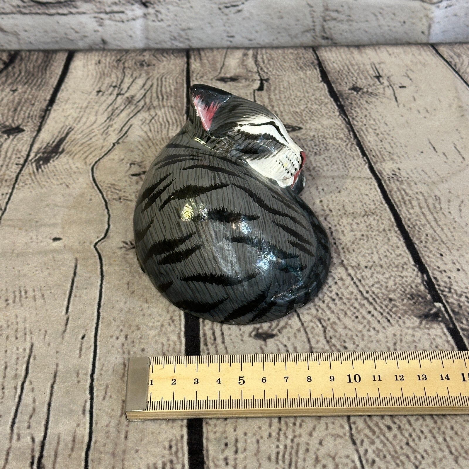 14cm Grey Style Painted Wooden Hand Carved Snoozing Cat Sleeping Cat Wooden8