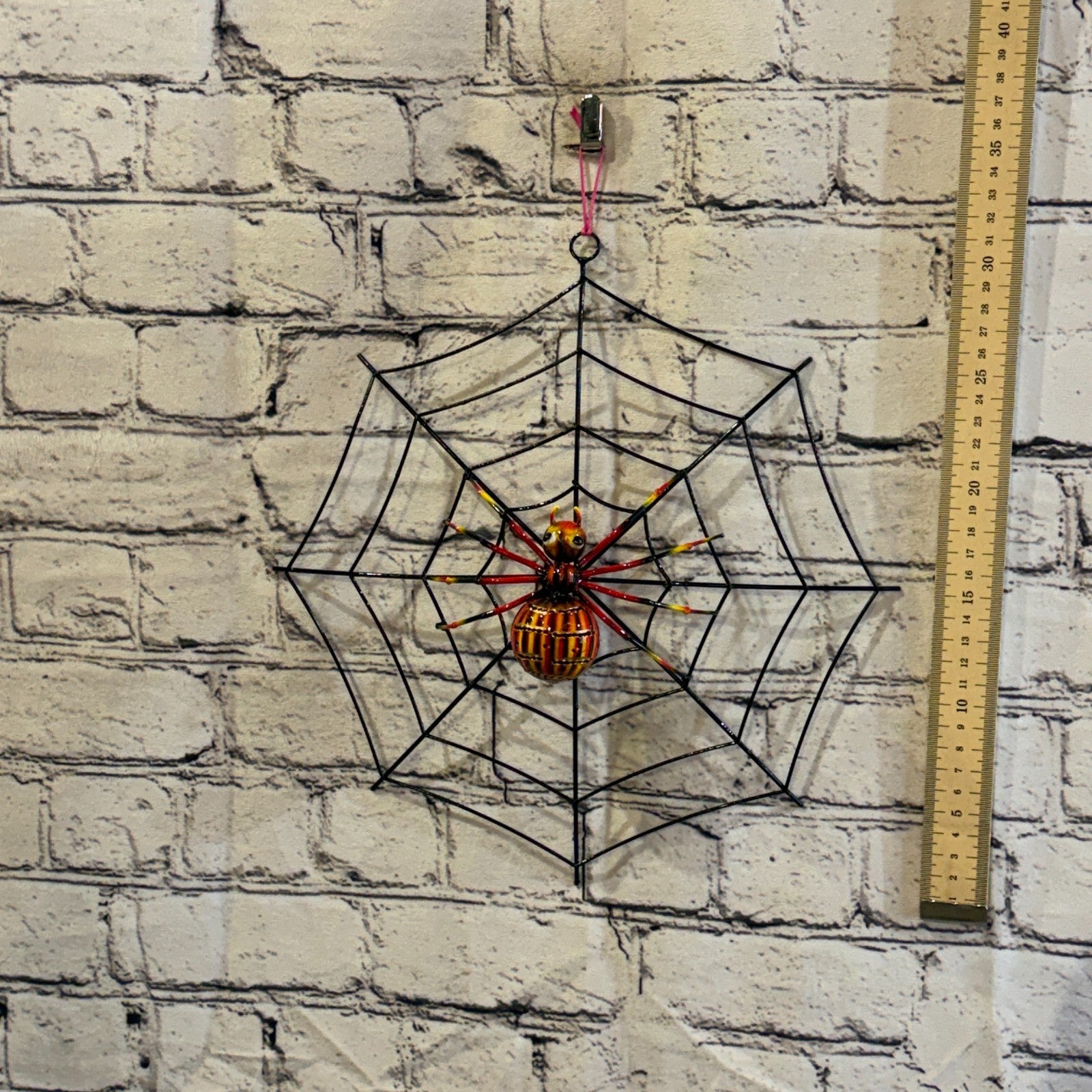 30cm x 30cm Red Spider On Web Bug Metal Tin Wall Hanging Ornament Statue4