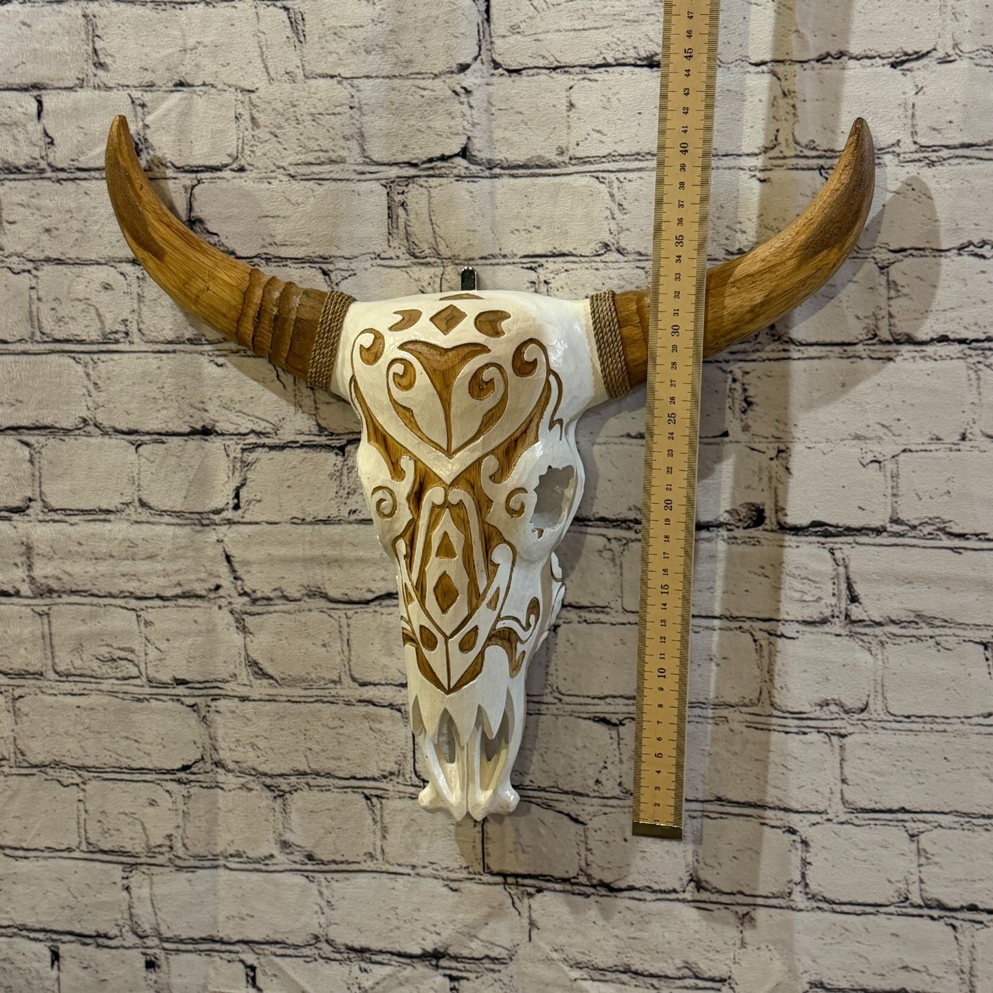 45cm x 45cm White Light Painted Wood Cow Skull Head Wall Mounted Art Shabby4