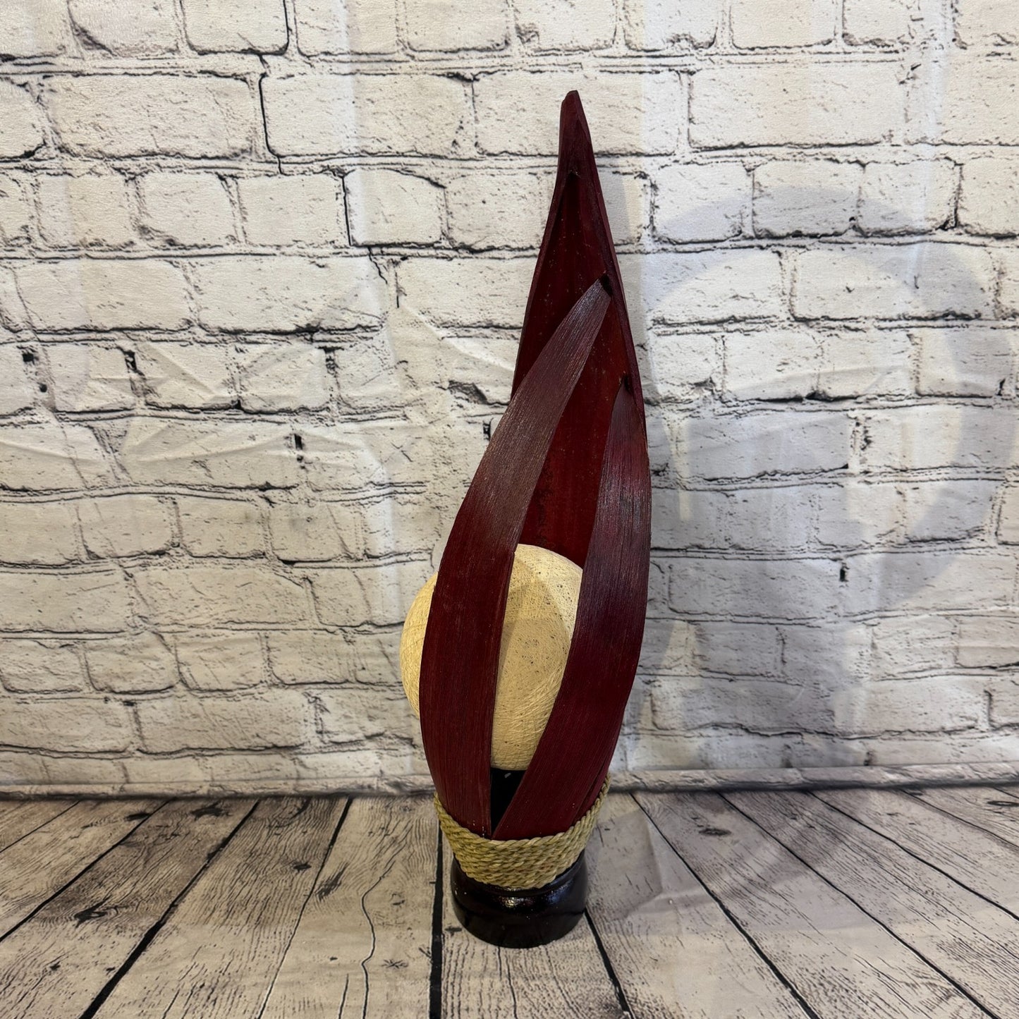 White Light Red Natural 55cm Tall Leaf Lamp Twist LED UK Mains Plug Design 31