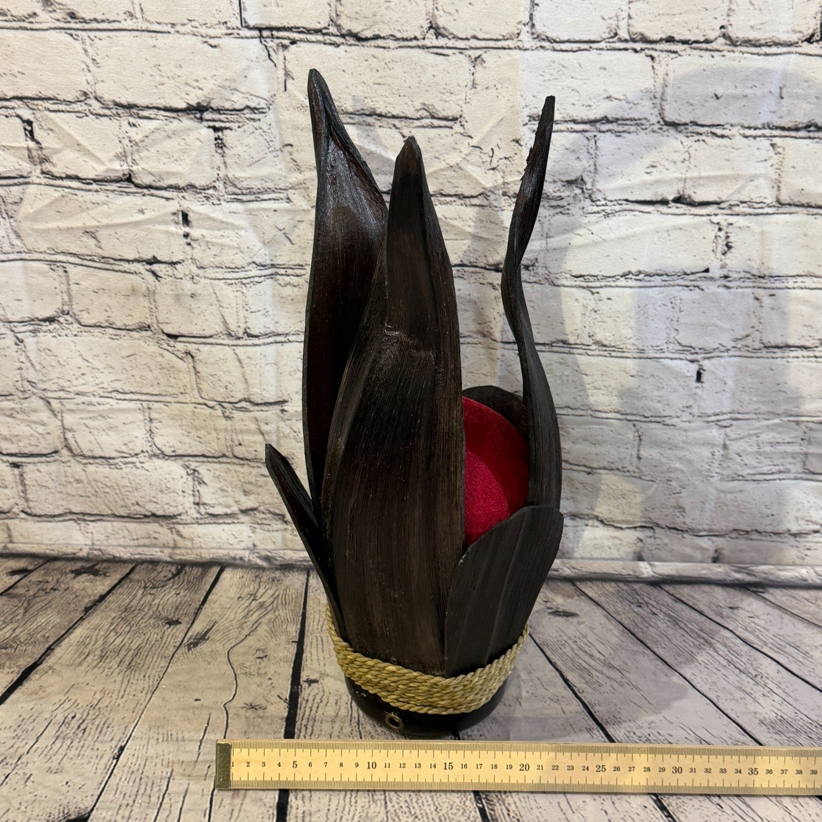 Red Light Brown Natural 45cm Tall Leaf Lamp Twist LED UK Mains Plug Design 25