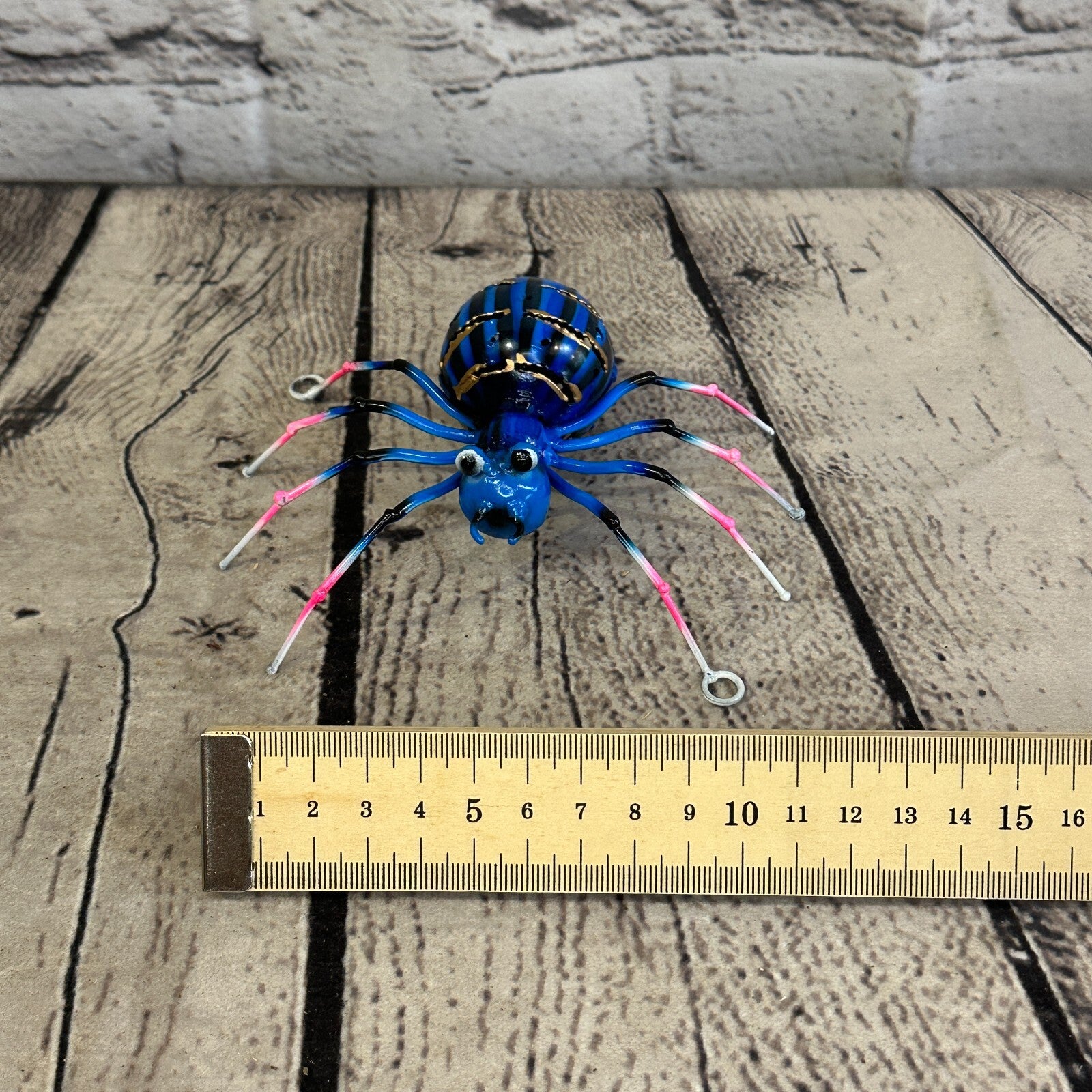 12cm x 8cm Blue Spider Bug Metal Tin Wall Hanging Ornament Painted Statue7