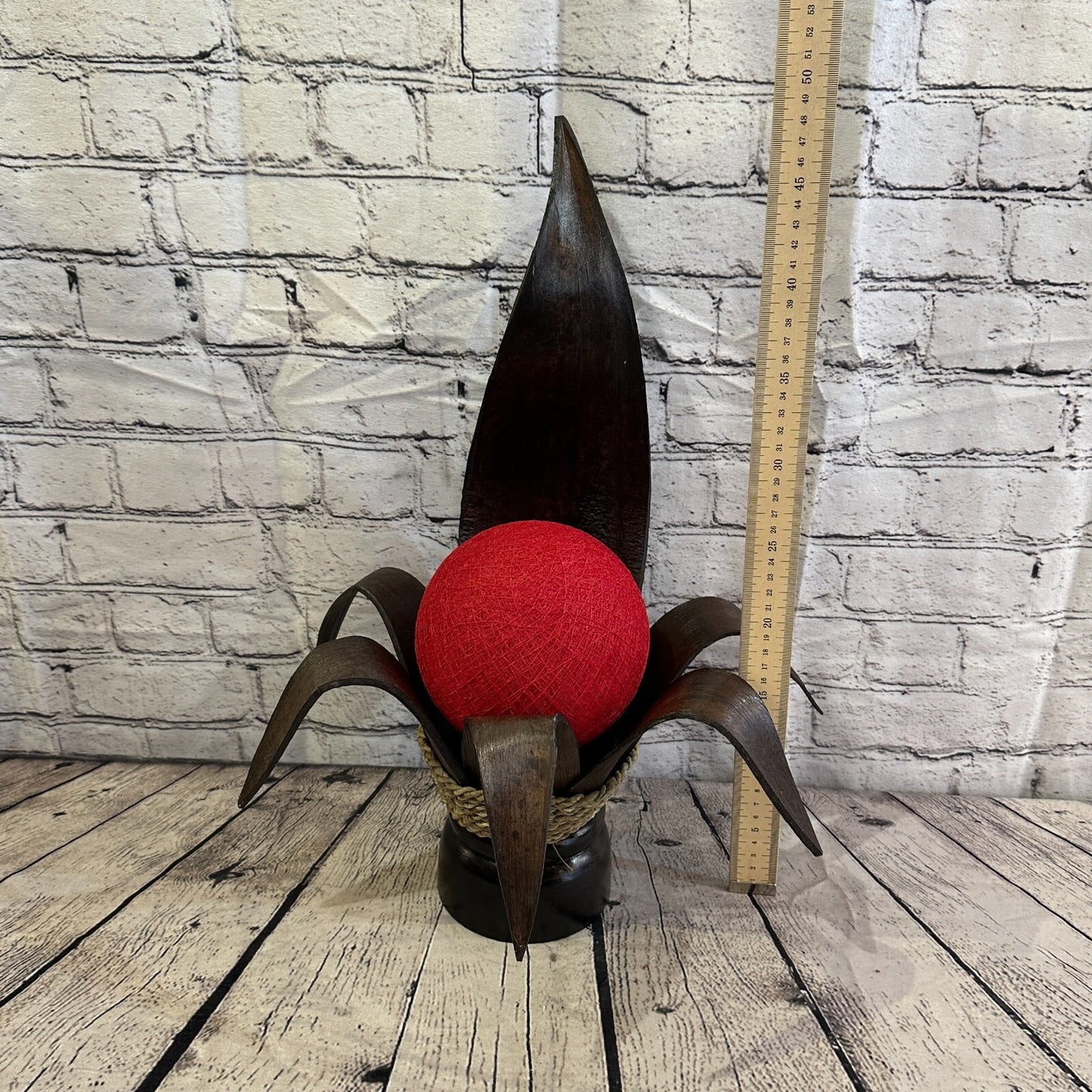 Red Brown Leaf Natural 50cm Tall Leaf Lamp Twist LED UK Mains Plug Design 104