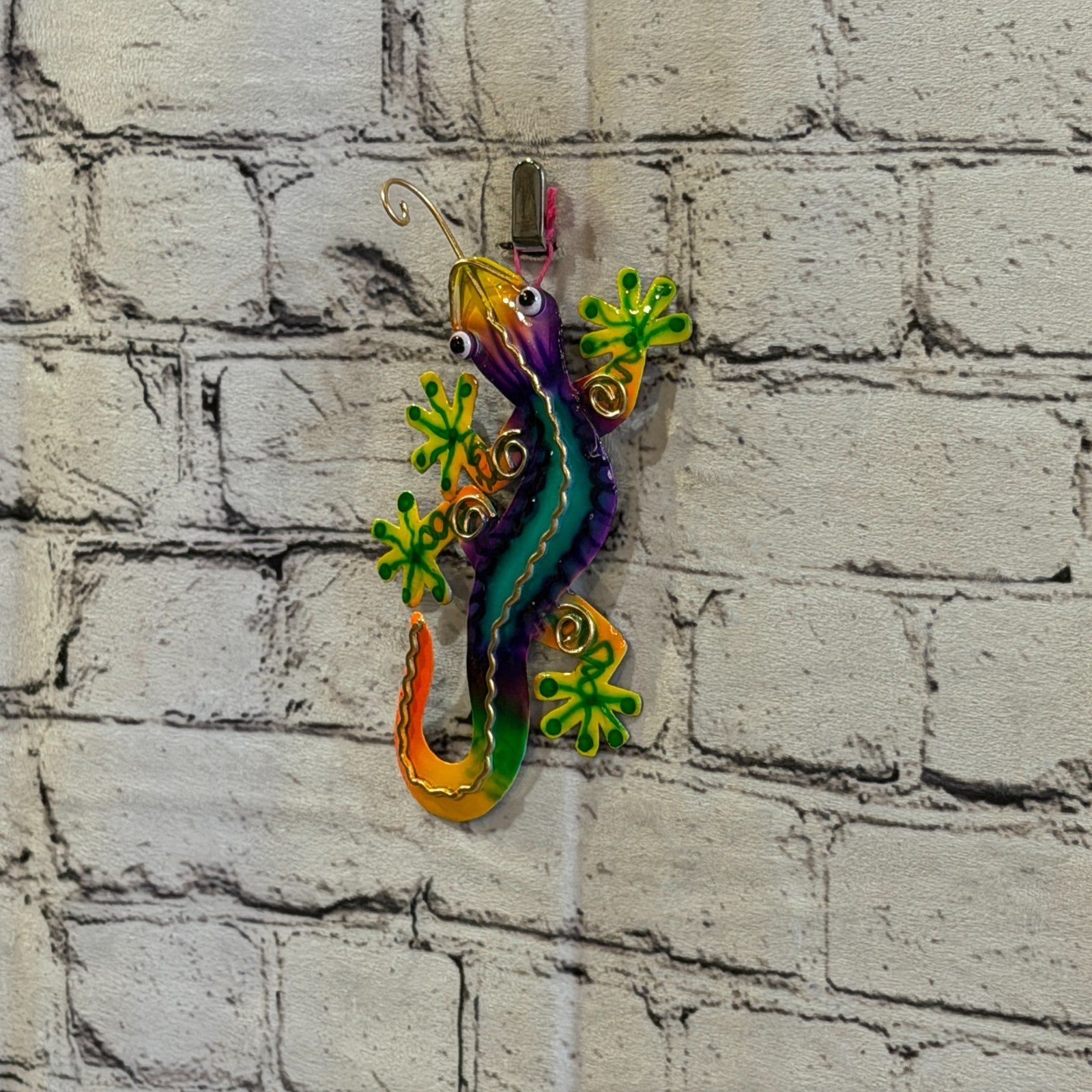 15cm x 8cm Green Gecko Lizard Metal Tin Wall Hanging Ornament Painted Statue1