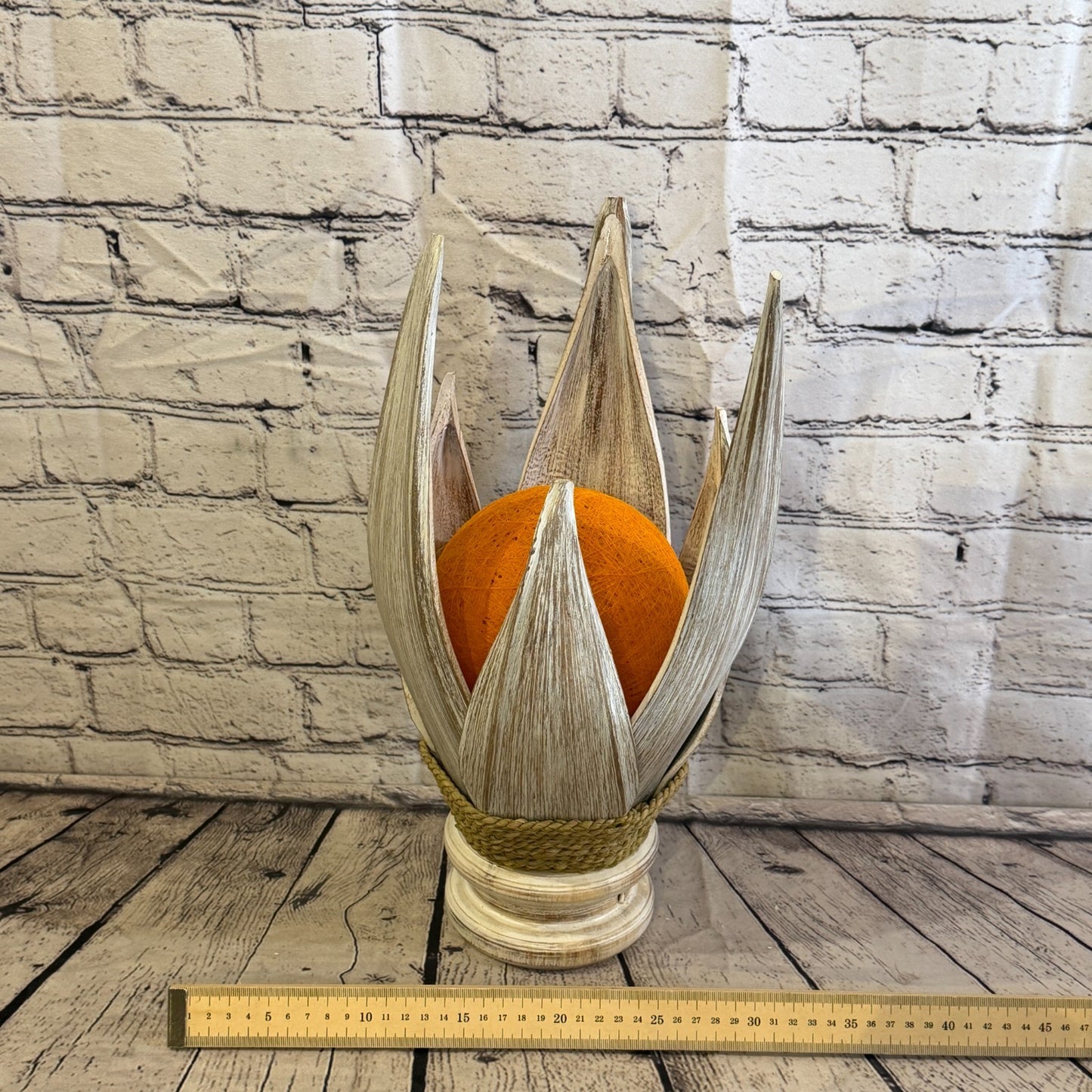 Orange Light White Natural 40cm Tall Leaf Lamp Twist LED UK Mains Plug Design 114