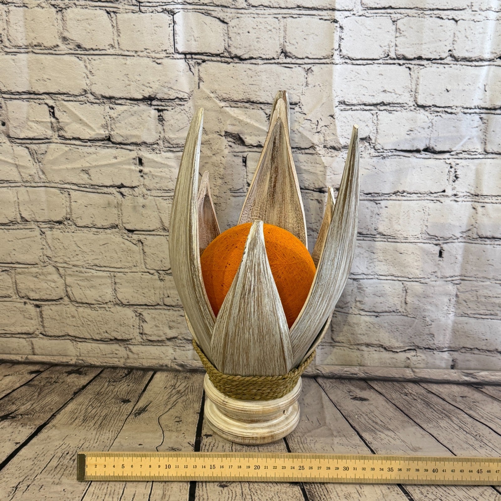 Orange Light White Natural 40cm Tall Leaf Lamp Twist LED UK Mains Plug Design 114