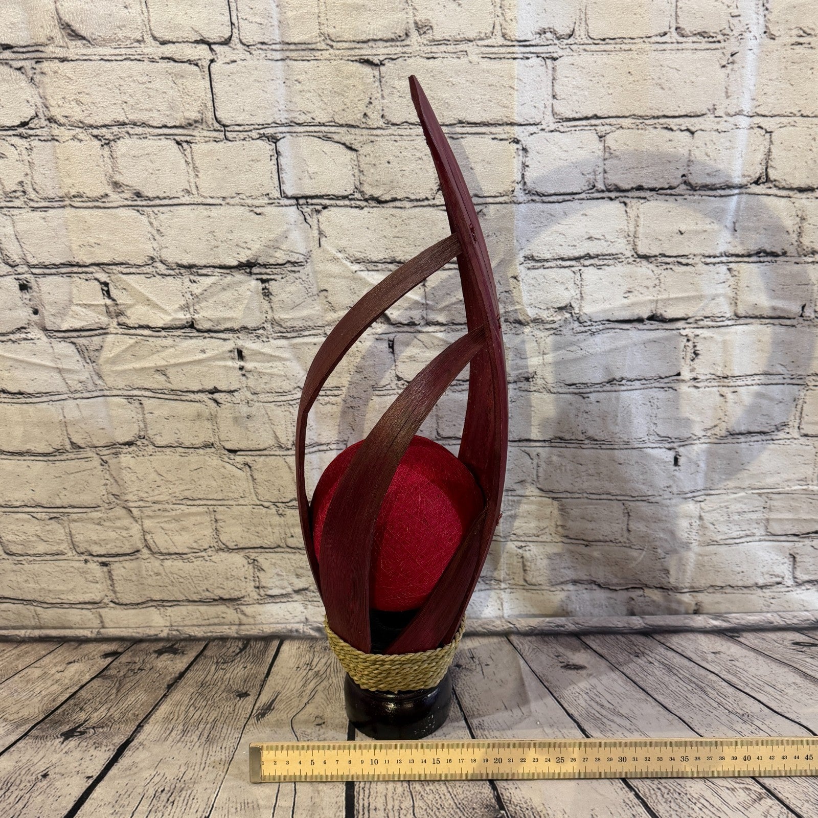 Red Light Red Natural 55cm Tall Leaf Lamp Twist LED UK Mains Plug Design 36