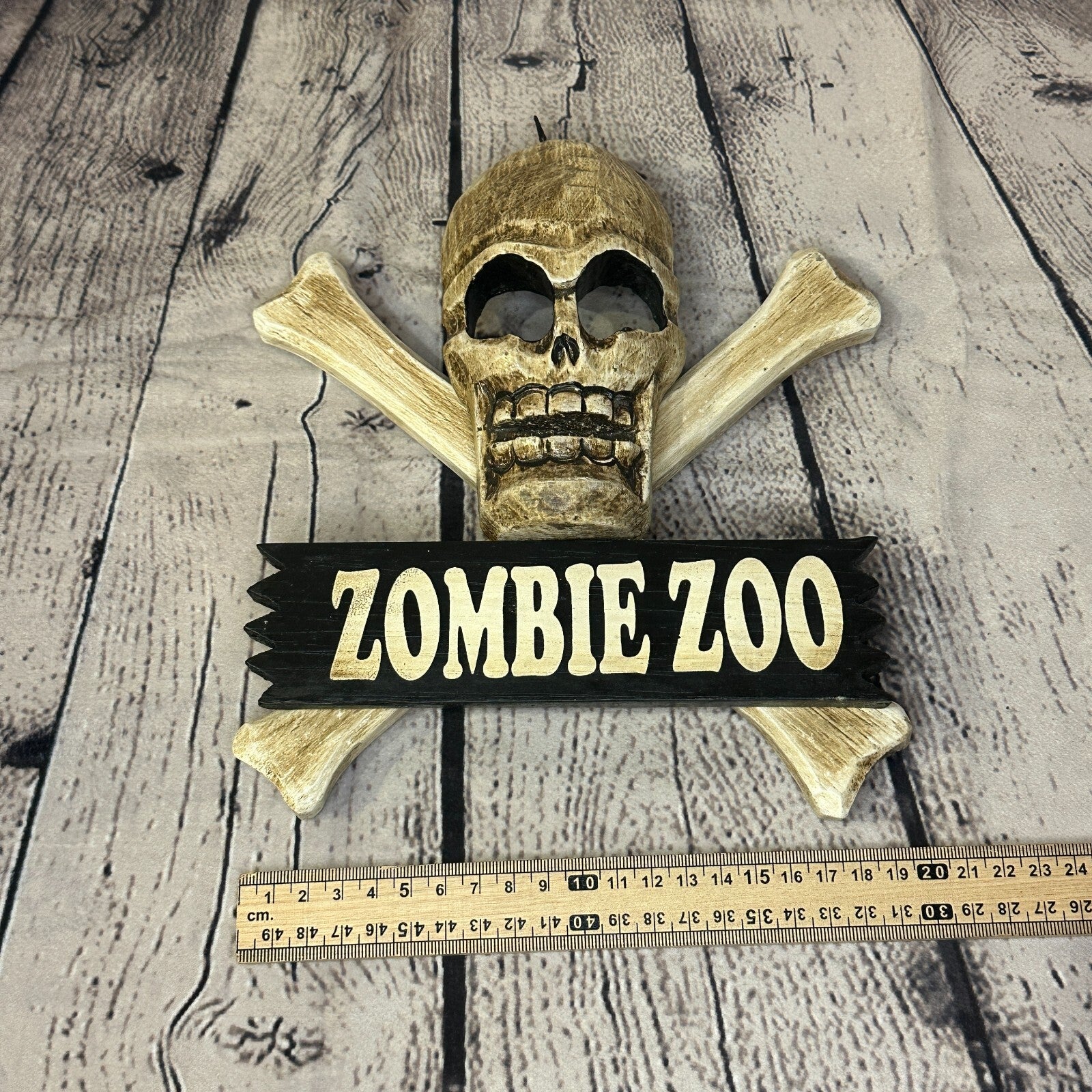 Skull & Crossbones Zombie Zoo Pirate Sign Door Plaque 20cm x 20cm Handmade4