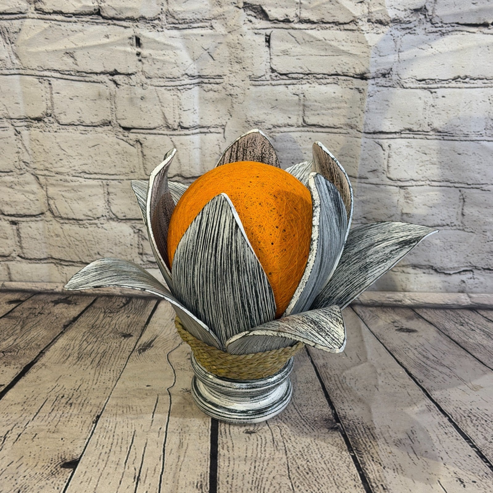 Orange Light Silver Natural 25cm Tall Leaf Lamp Twist LED UK Mains Plug Design 92