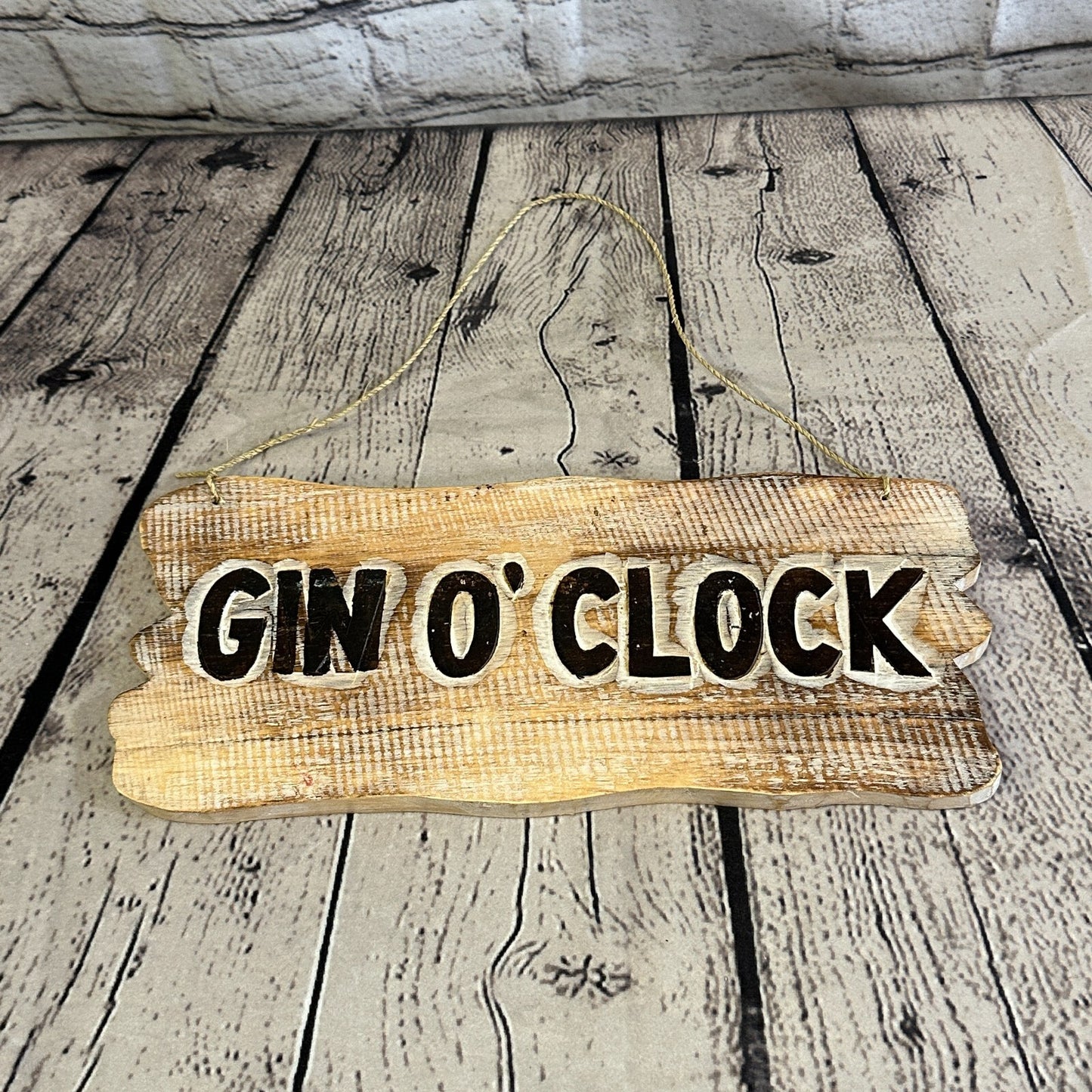 Gin O'Clock Word Sign Plaque Outdoor Garden Shed Den Bar Shop 30cm x 12cm3