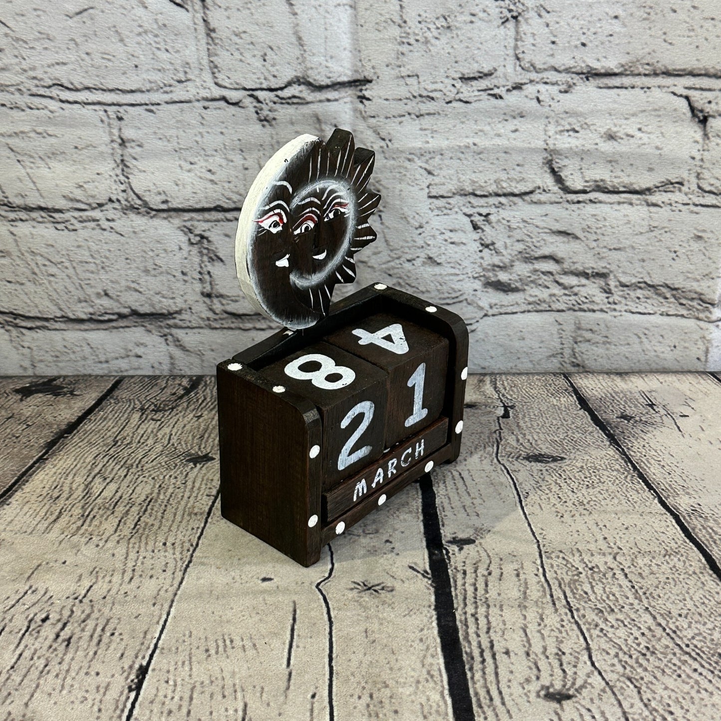 15cm Brown Sun Moon Vintage Style Wooden Perpetual Eternal Calendar Blocks Day2