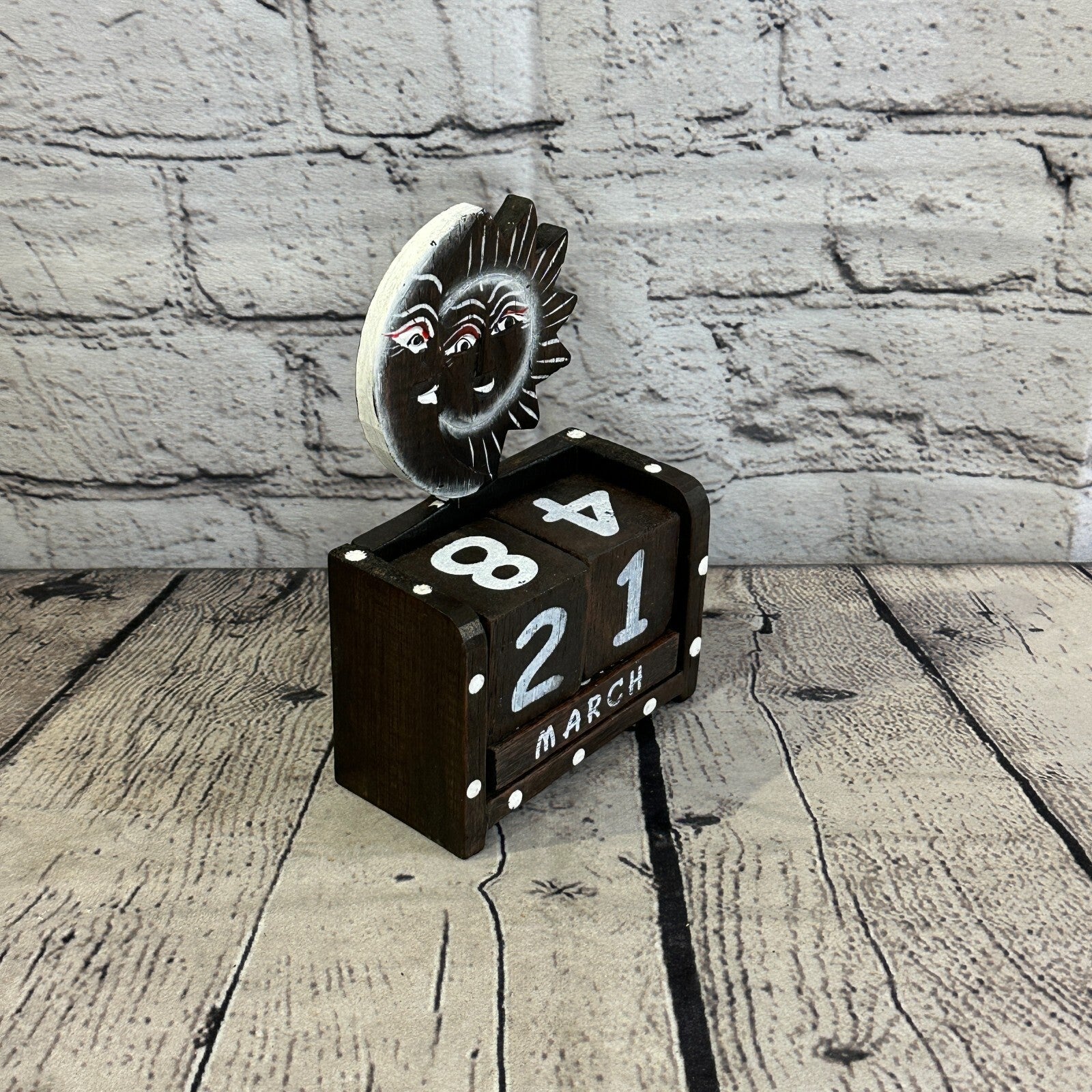 15cm Brown Sun Moon Vintage Style Wooden Perpetual Eternal Calendar Blocks Day2