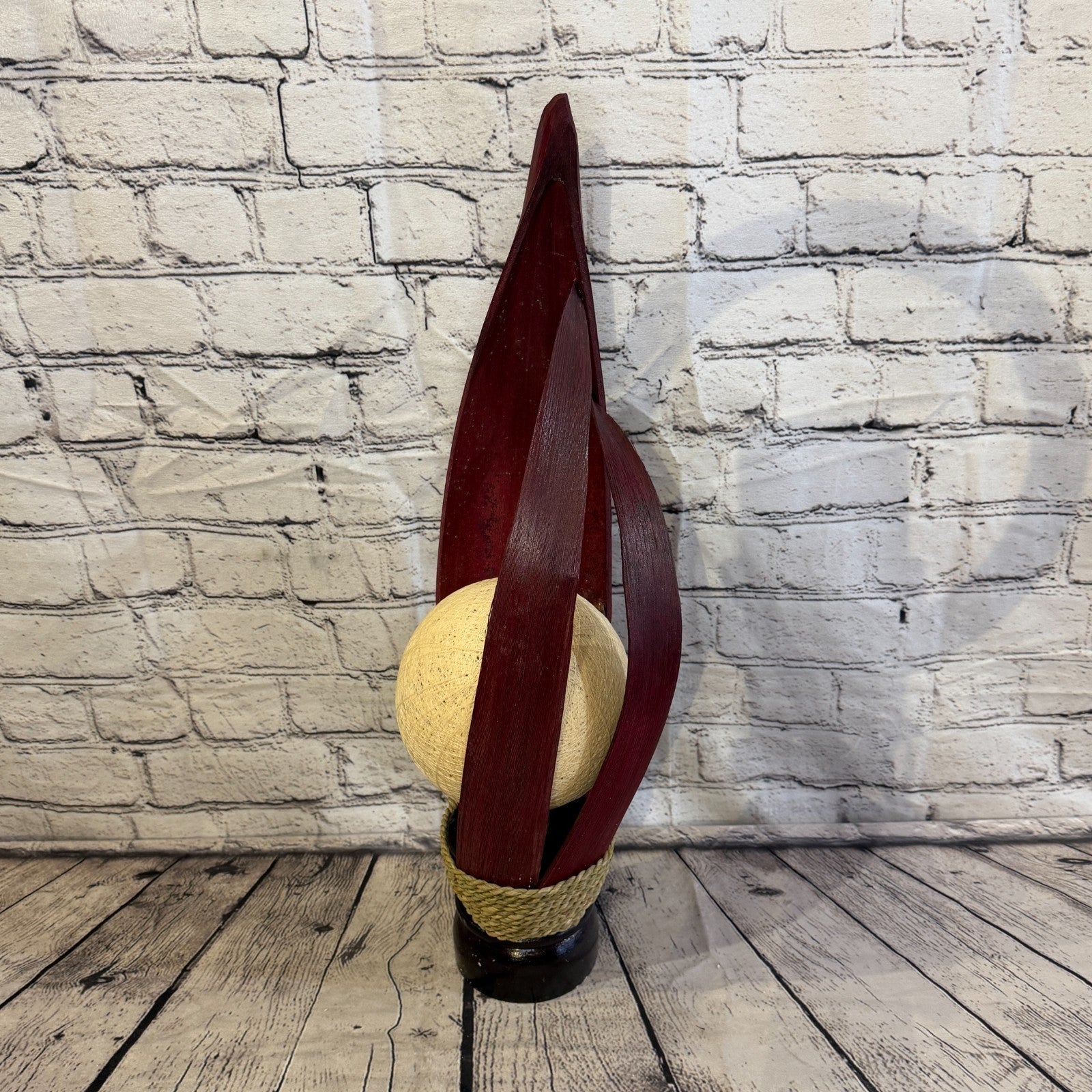 White Light Red Natural 55cm Tall Leaf Lamp Twist LED UK Mains Plug Design 32