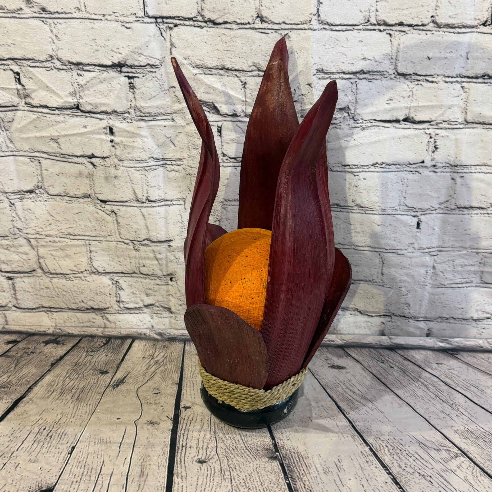 Orange Light Red Natural 45cm Tall Leaf Lamp Twist LED UK Mains Plug Design 22