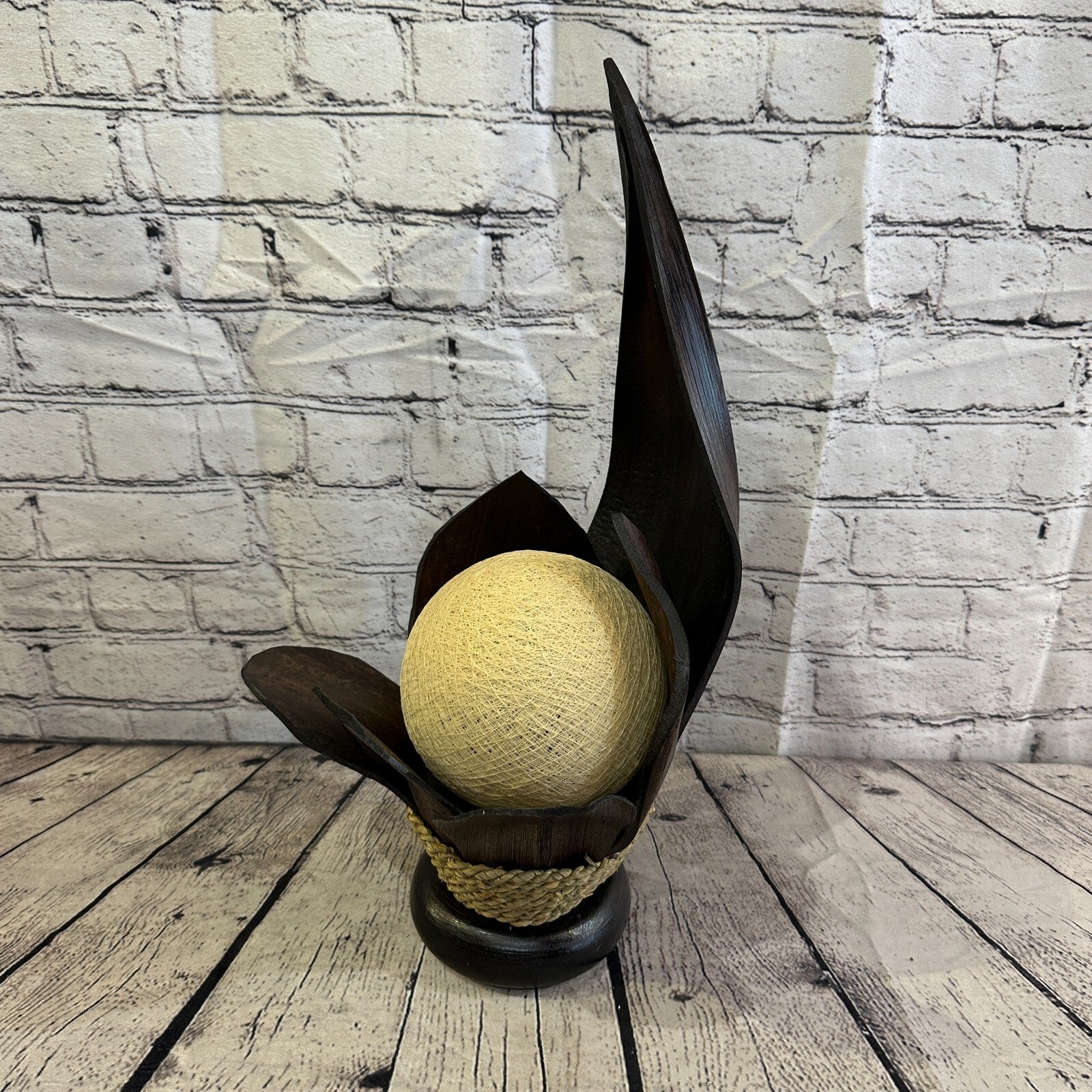 White Brown Leaf Natural 45cm Tall Leaf Lamp Twist LED UK Mains Plug Design 71