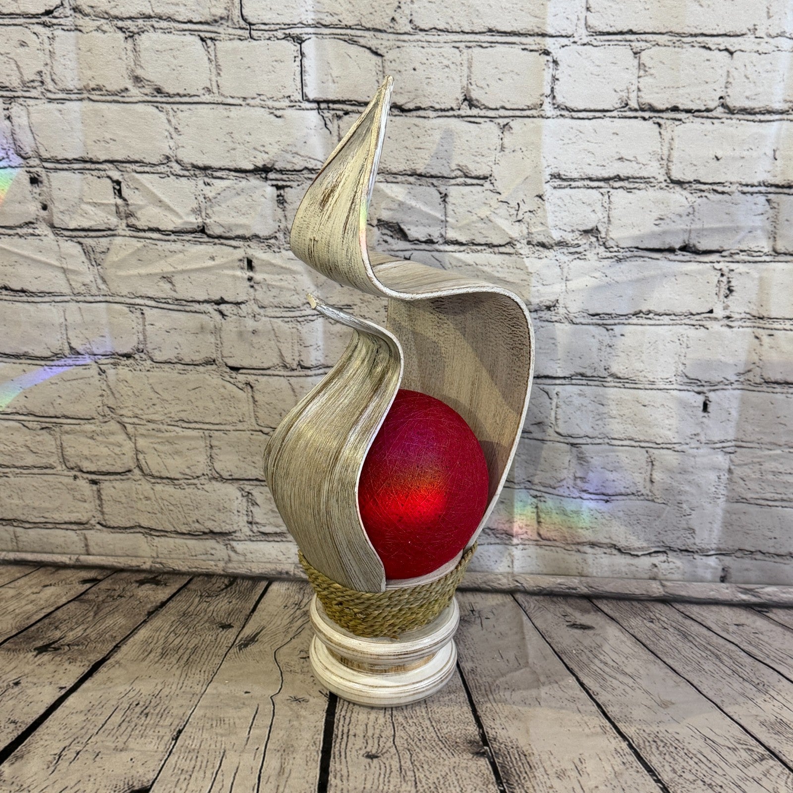 Red Light White Natural 50cm Tall Leaf Lamp Twist LED UK Mains Plug Design 100