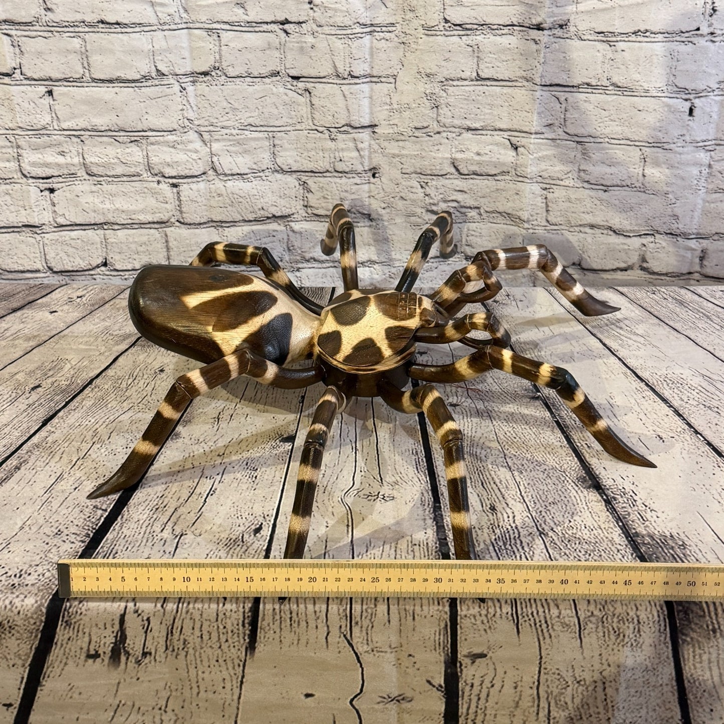 45cm x 35cm Wooden Spider Carving Hand Carved Walking Spider Tarantula Statue9