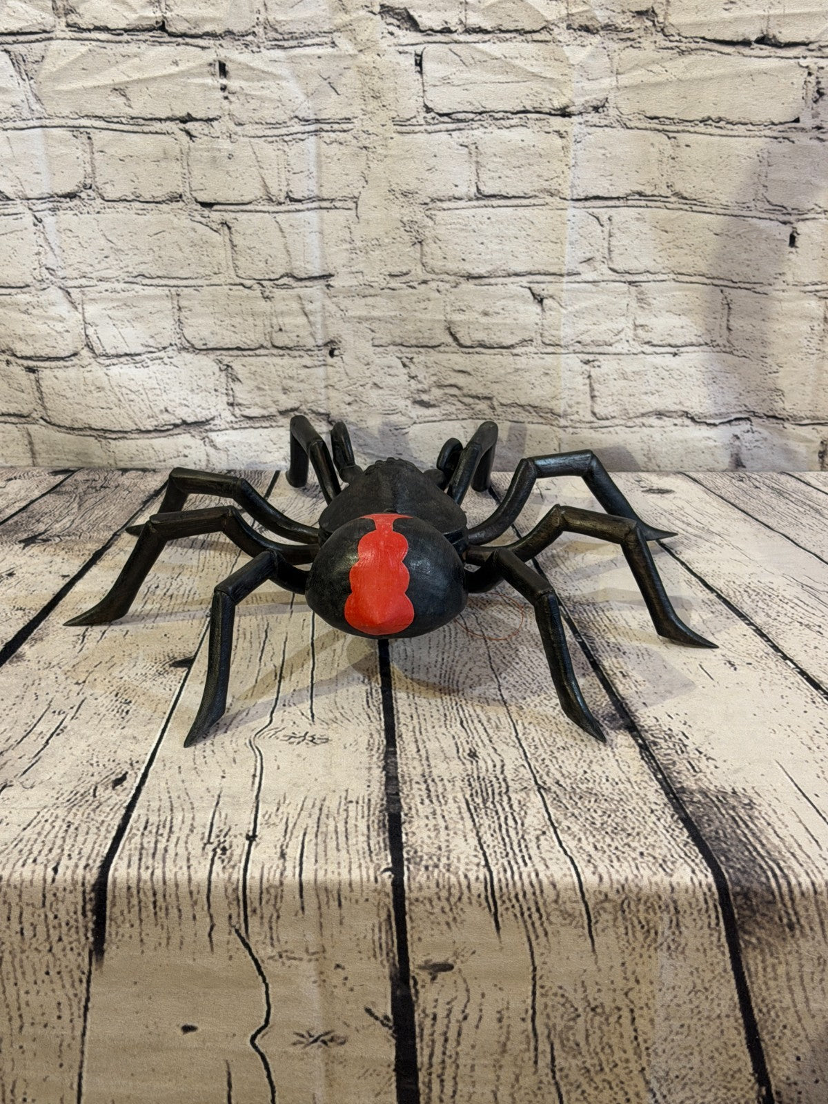 40cm x 30cm Black Widow Wooden Spider Carving Hand Walking Tarantula Statue7