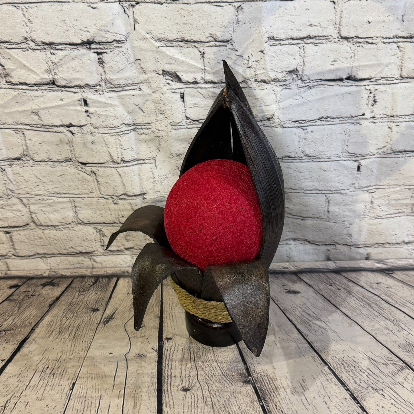 Red Light Brown Natural 40cm Tall Leaf Lamp Twist LED UK Mains Plug Design 50